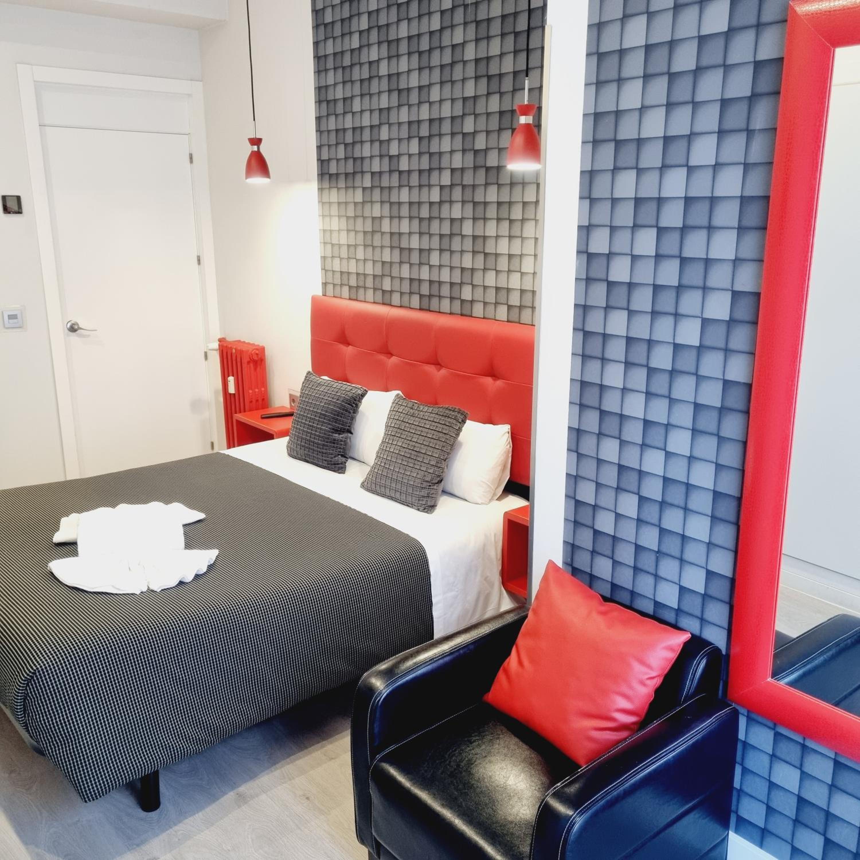 Double Room - Photo 36