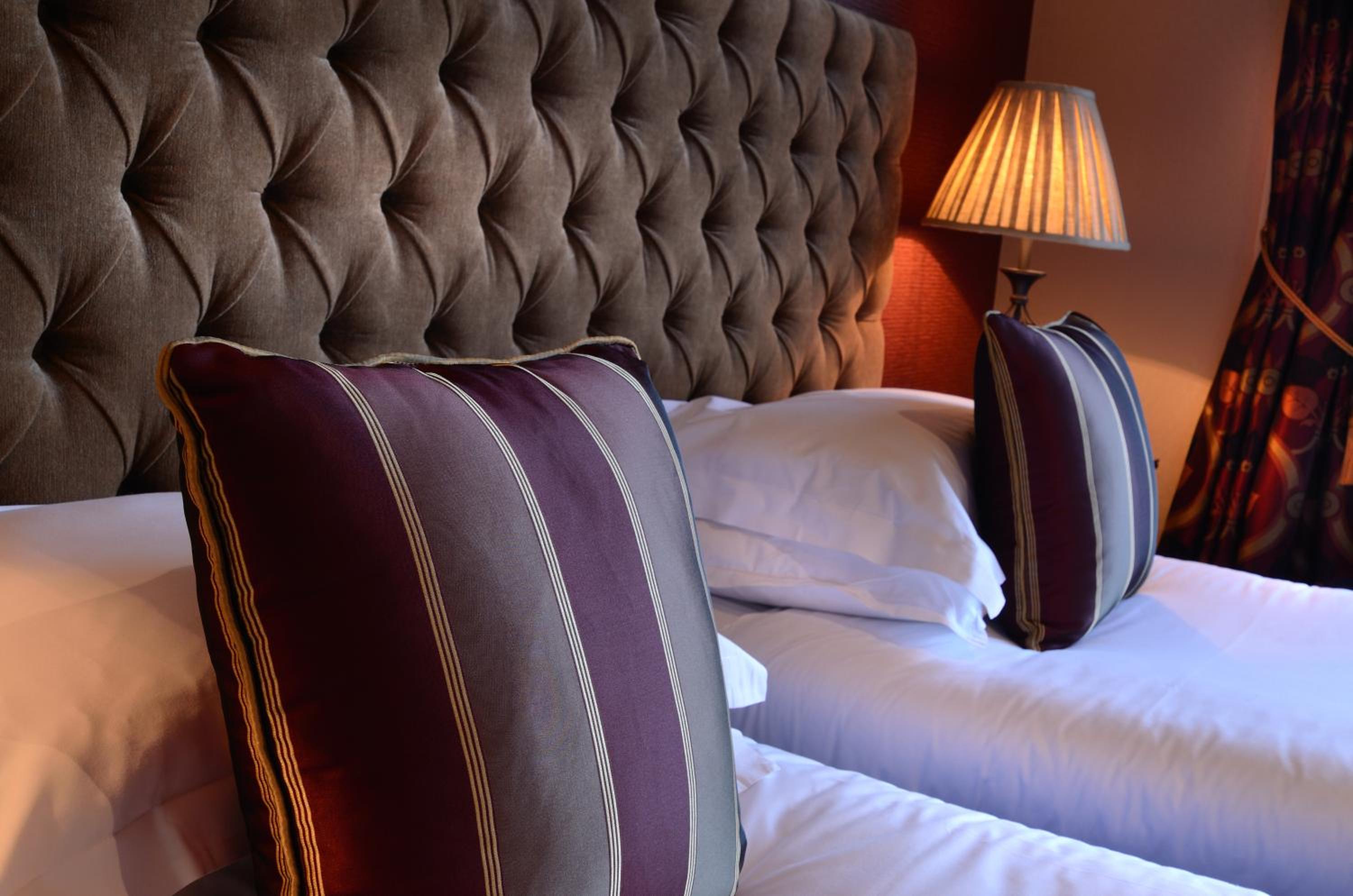 Classic Twin Room - Photo 4
