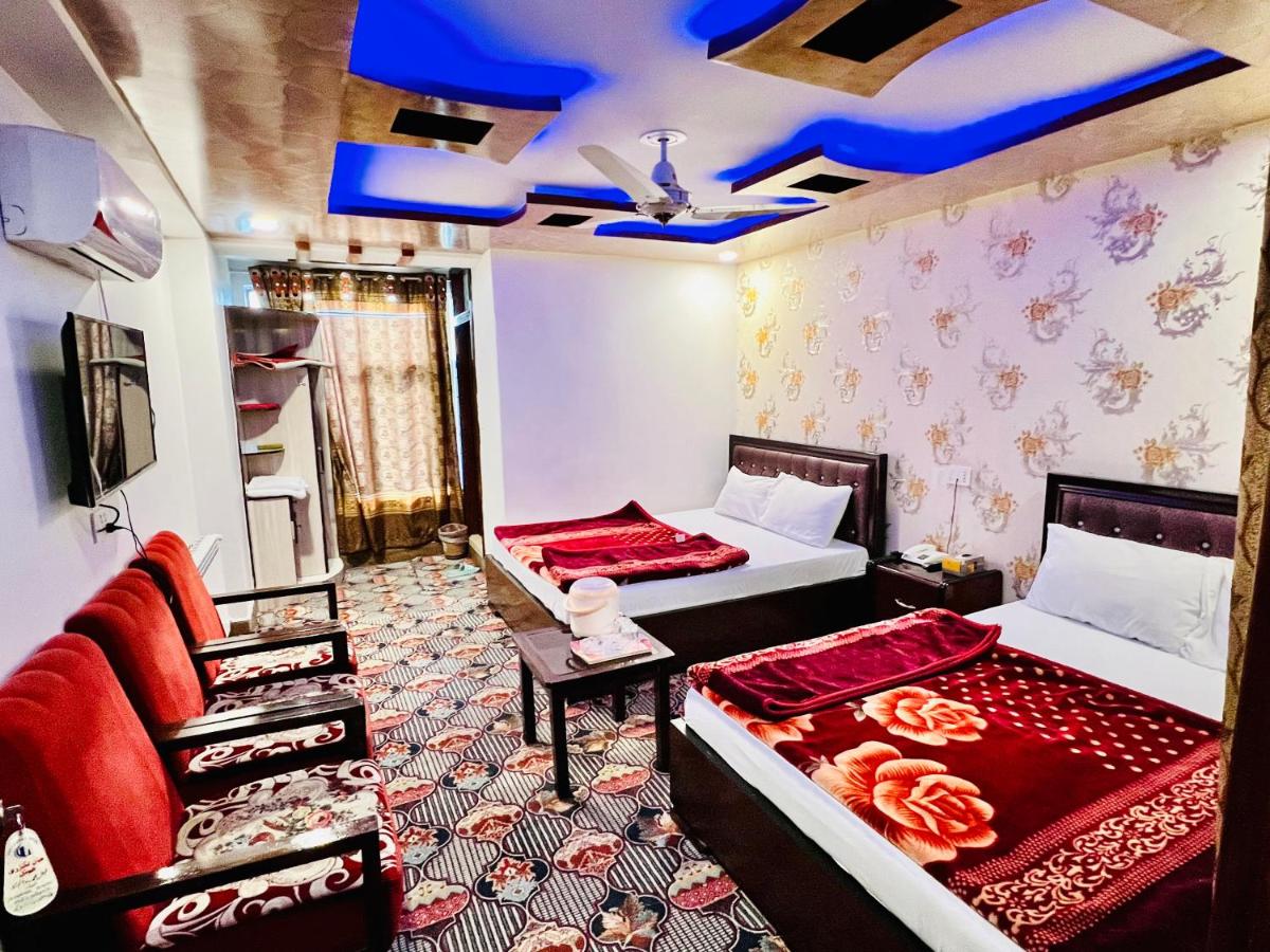 Deluxe Double or Twin Room photo 2