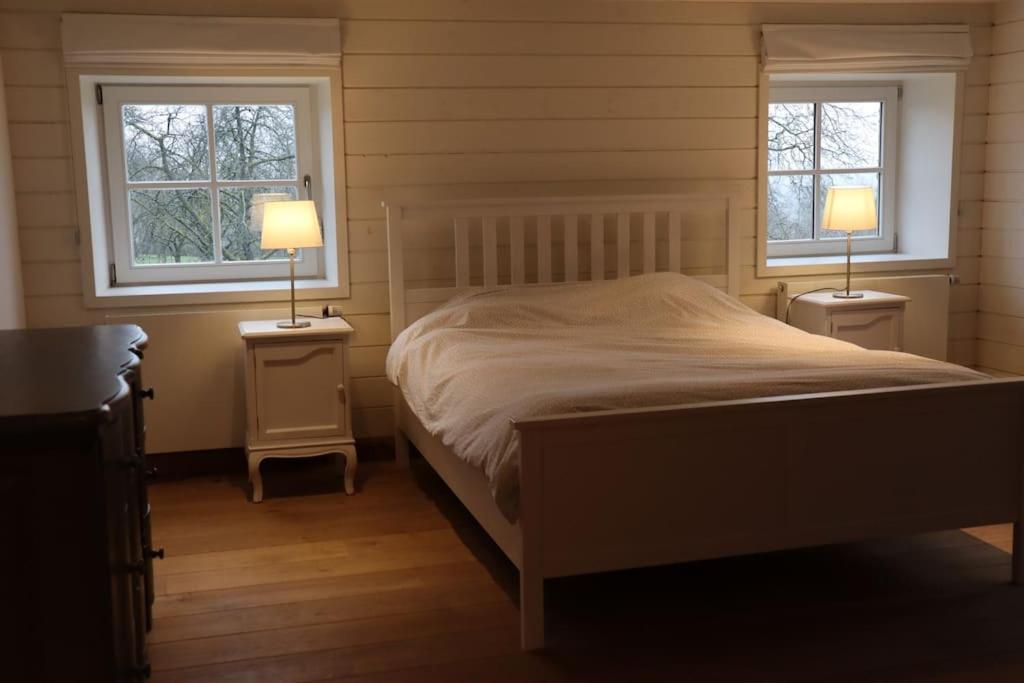 Three-Bedroom House photo 1