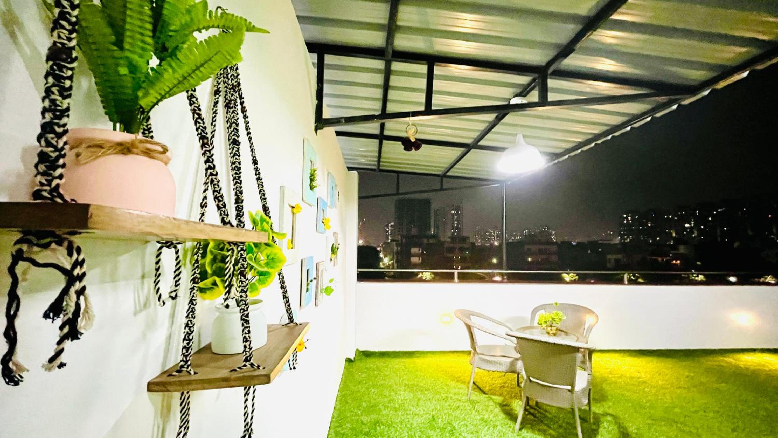 Penthouse with Terrace Garden photo 3