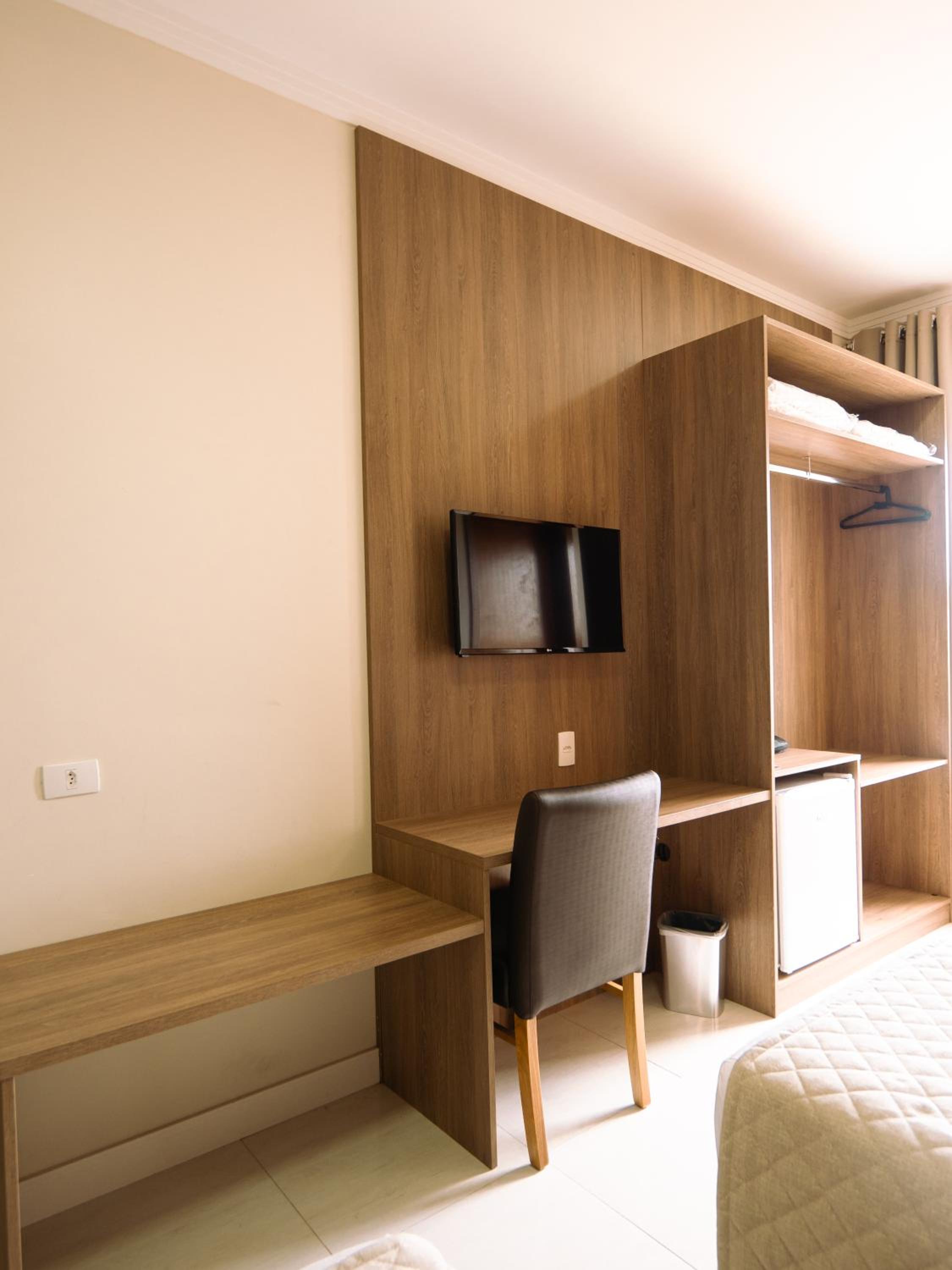 Standard Double Room - Photo 2