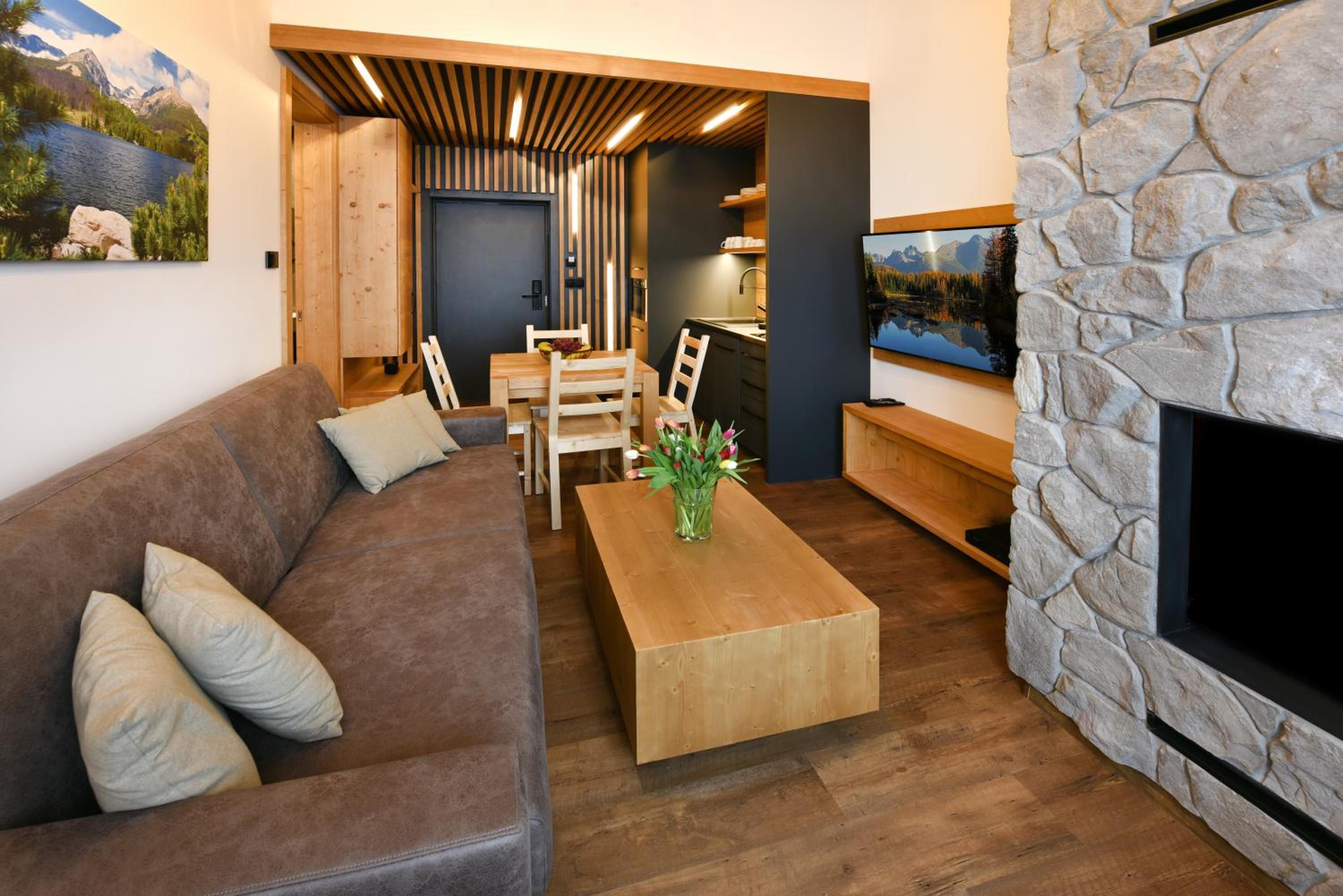 Apartment - Photo 2