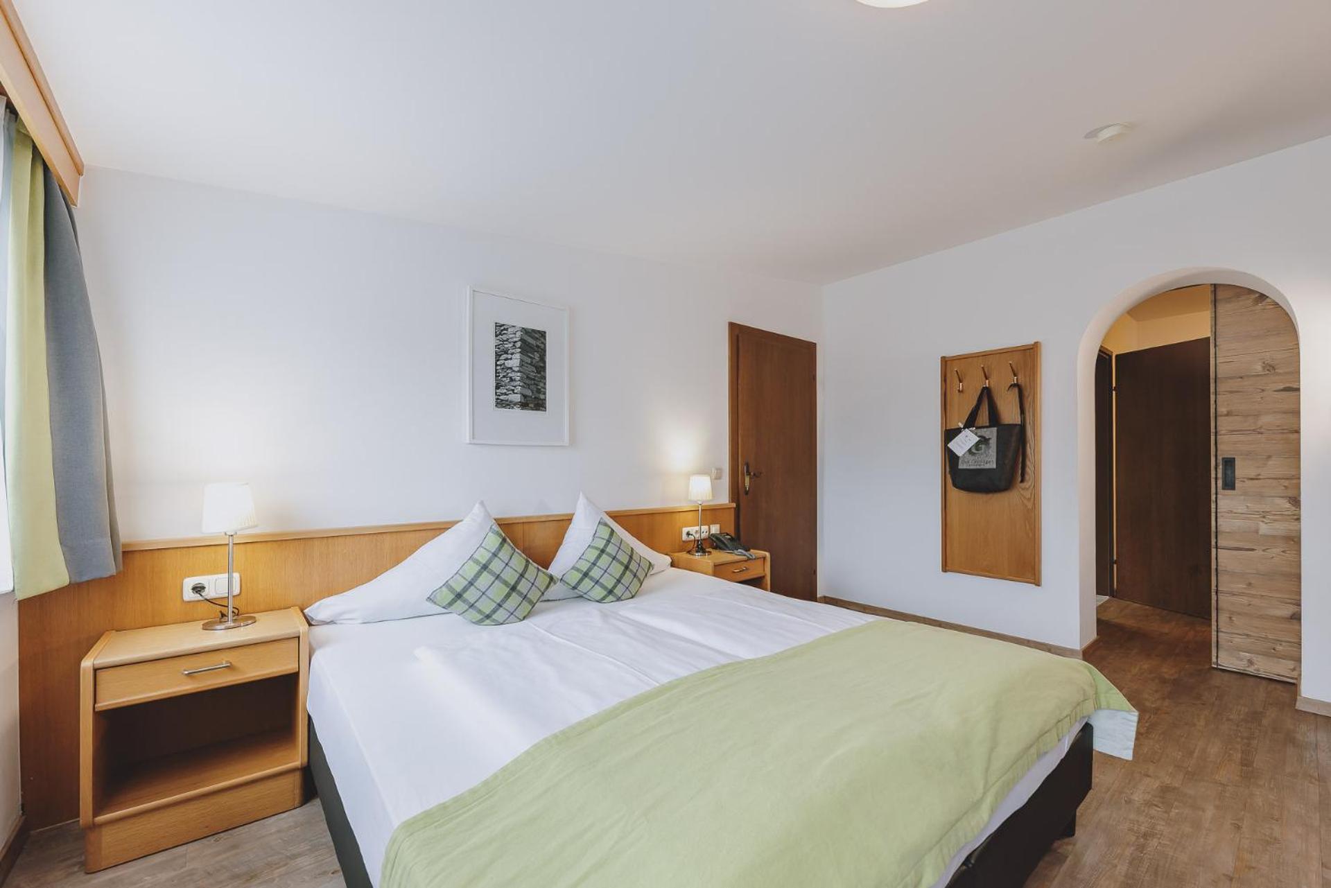 Junior Suite with Mountain View photo 3