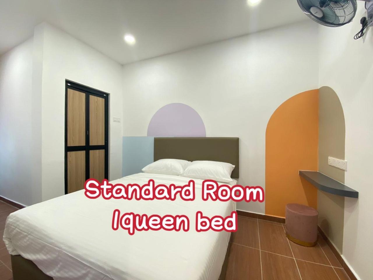 Double Room - Photo 7