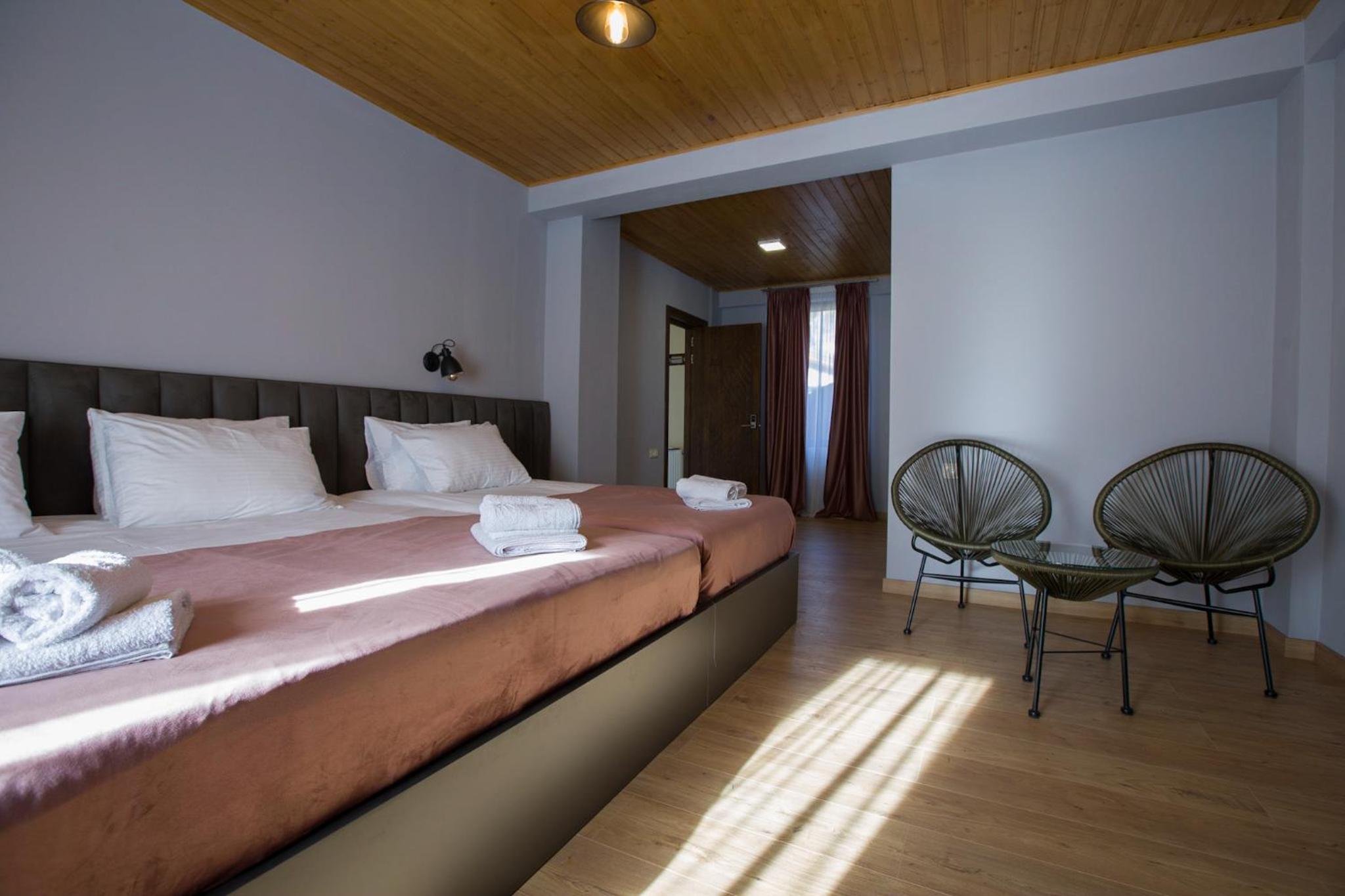 Deluxe Triple Room photo 2