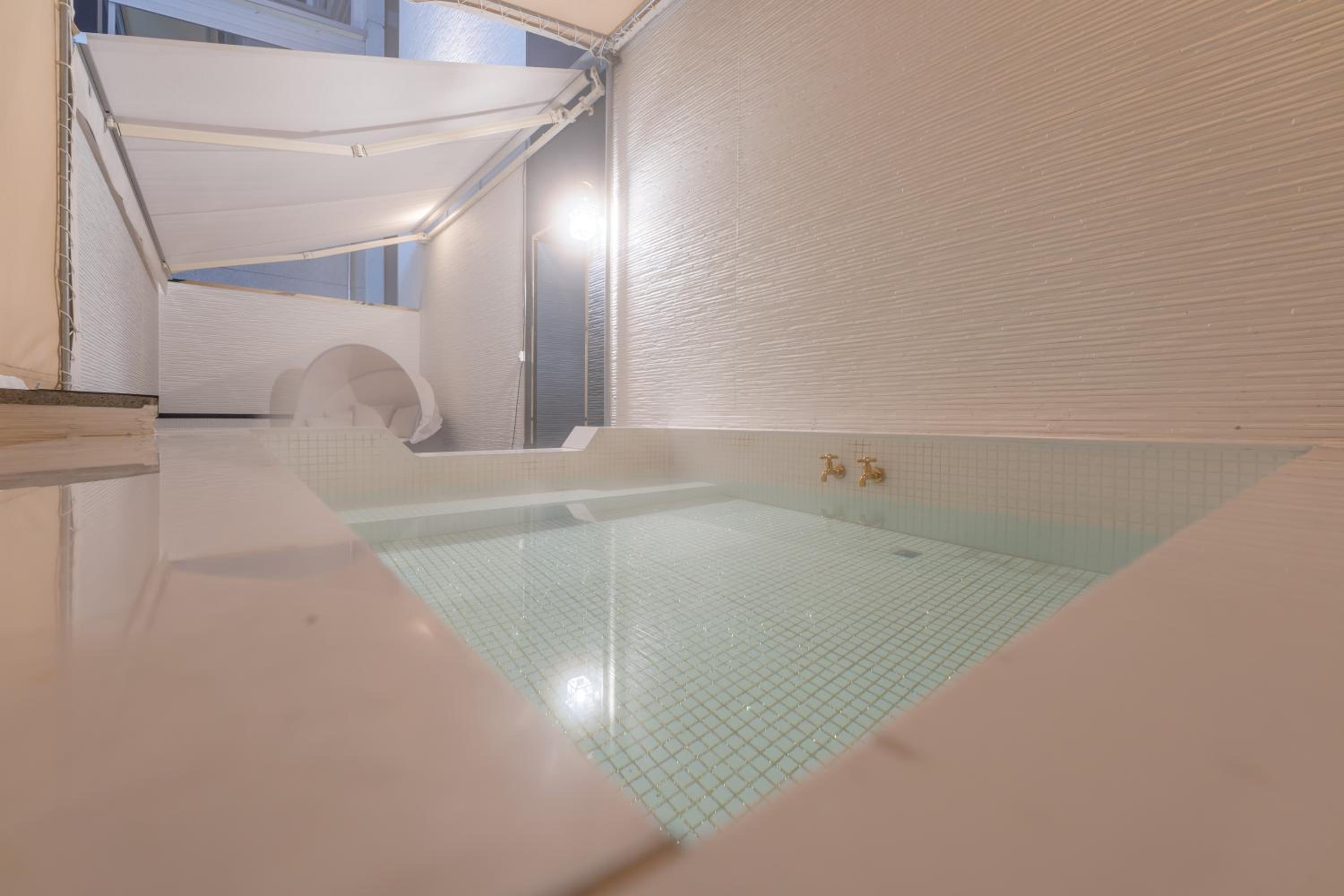 Suite with Terrace - Photo 10