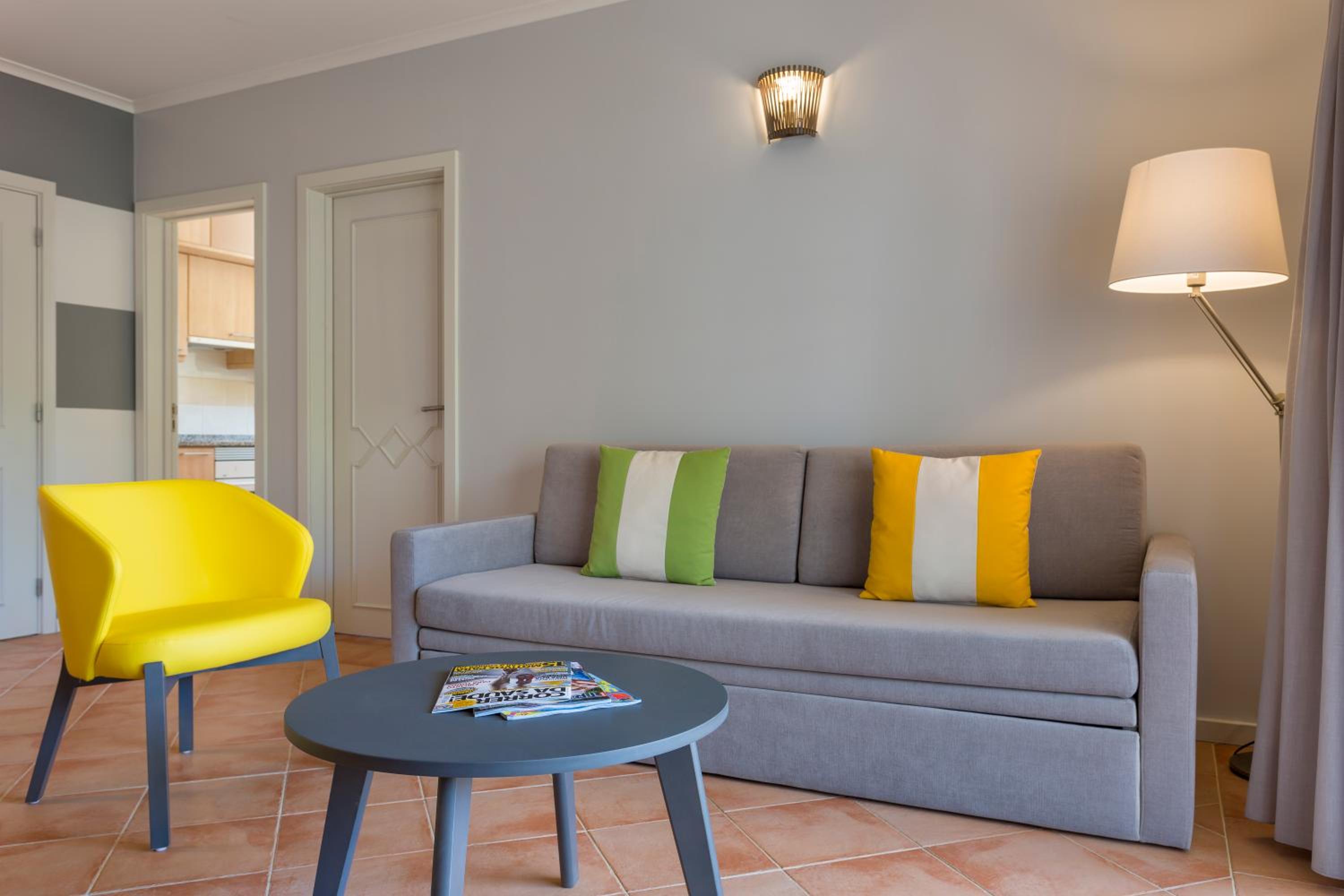 One-Bedroom Apartment  (2 Adults + 1 Child) - Photo 2