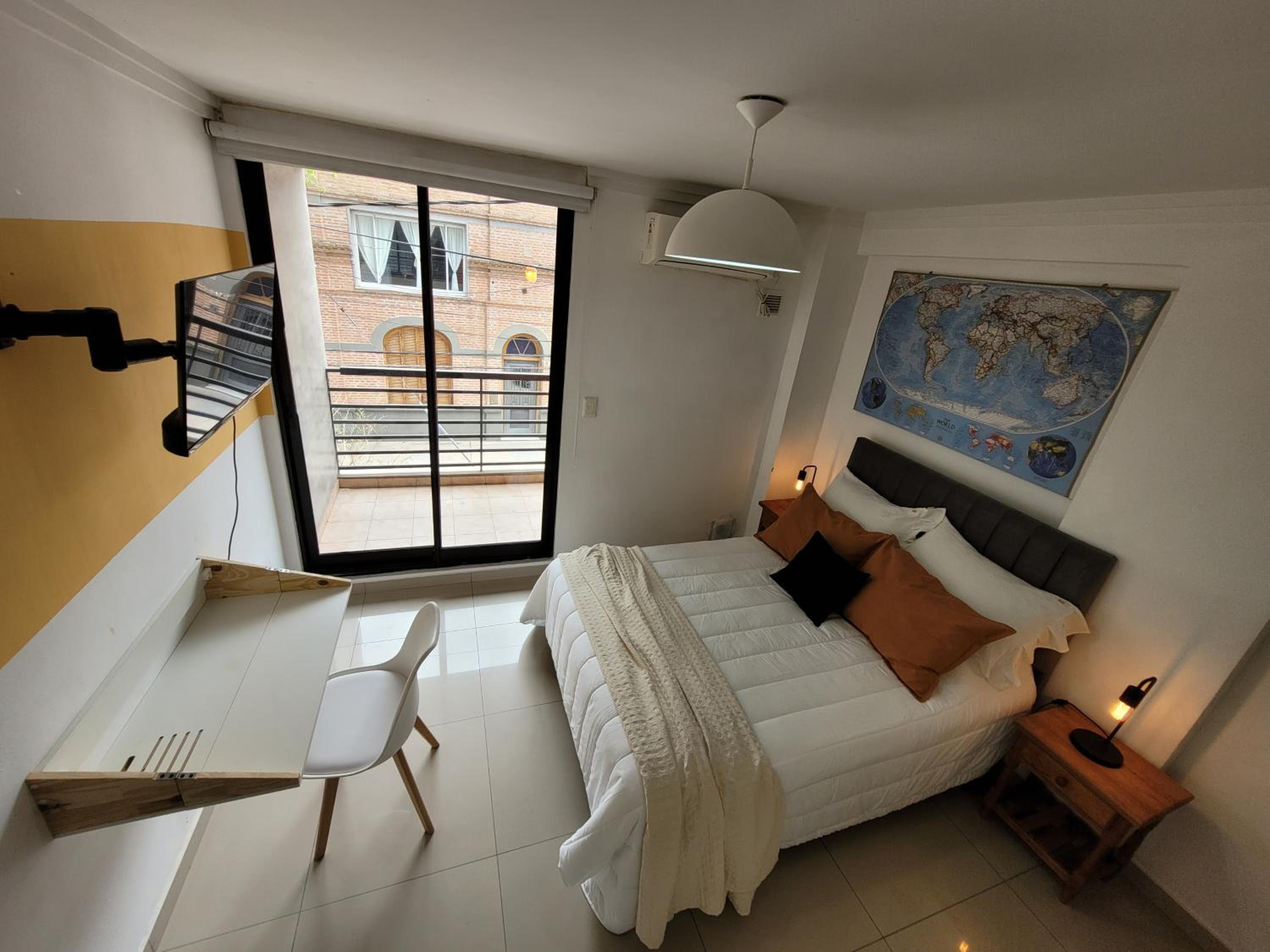 One-Bedroom Apartment photo 1