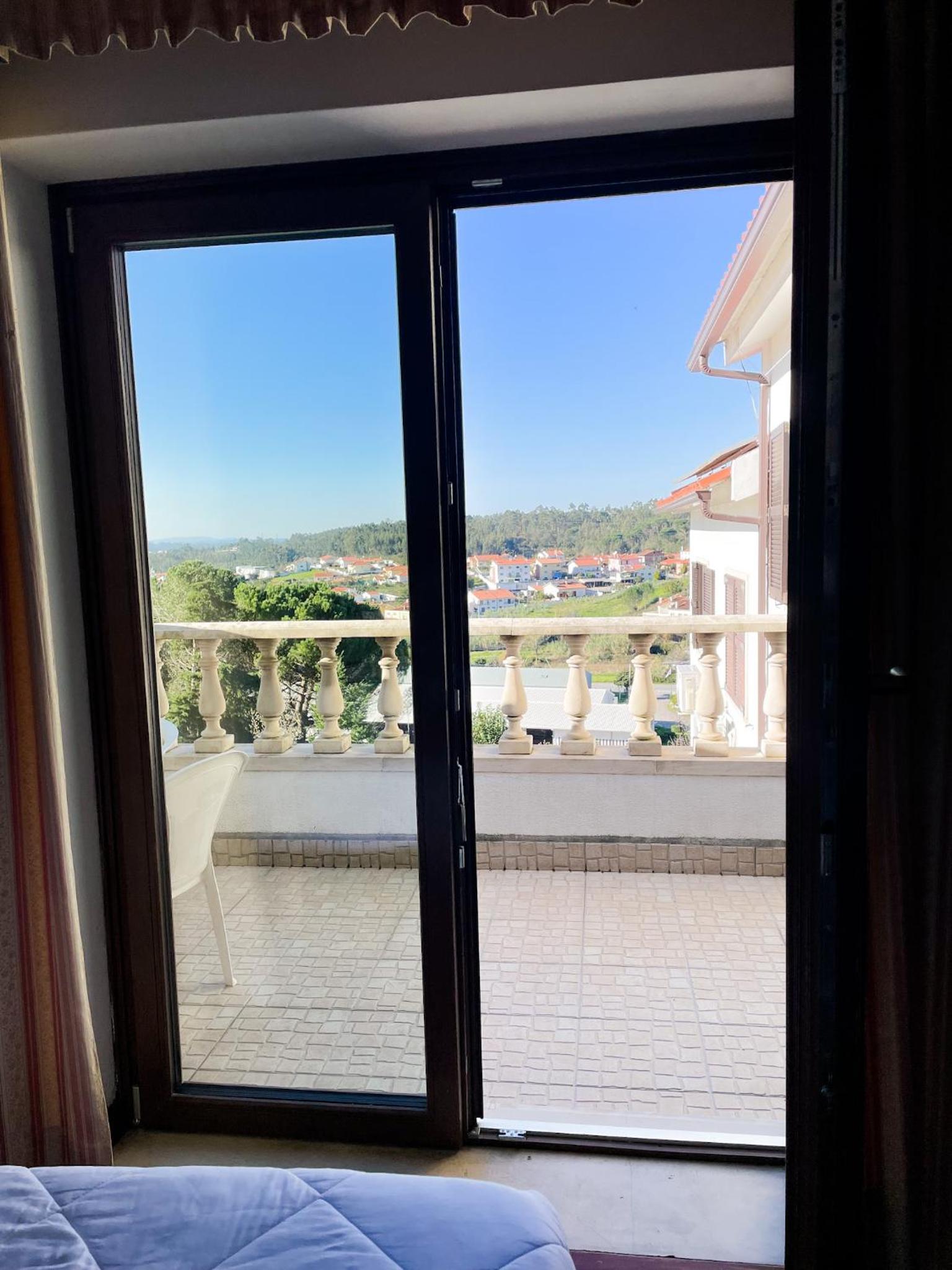 Double Room with Balcony - Photo 2