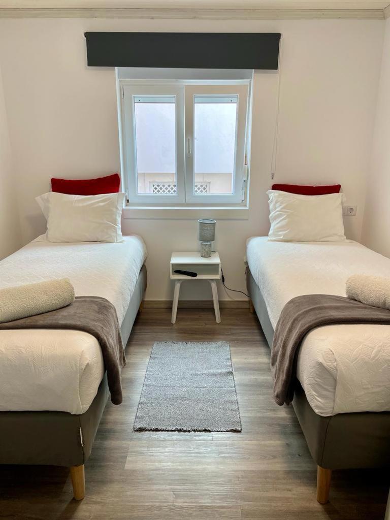 Double or Twin Room with Private Bathroom - Photo 1