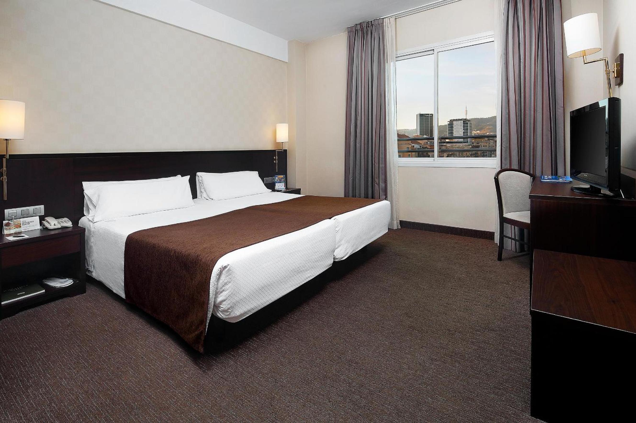 Twin Room (1 Adult) photo 3