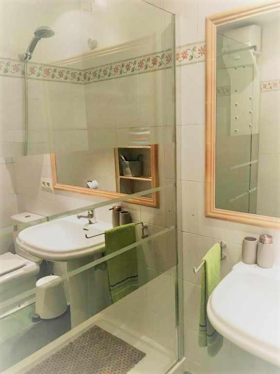 Two-Bedroom Apartment - Photo 16