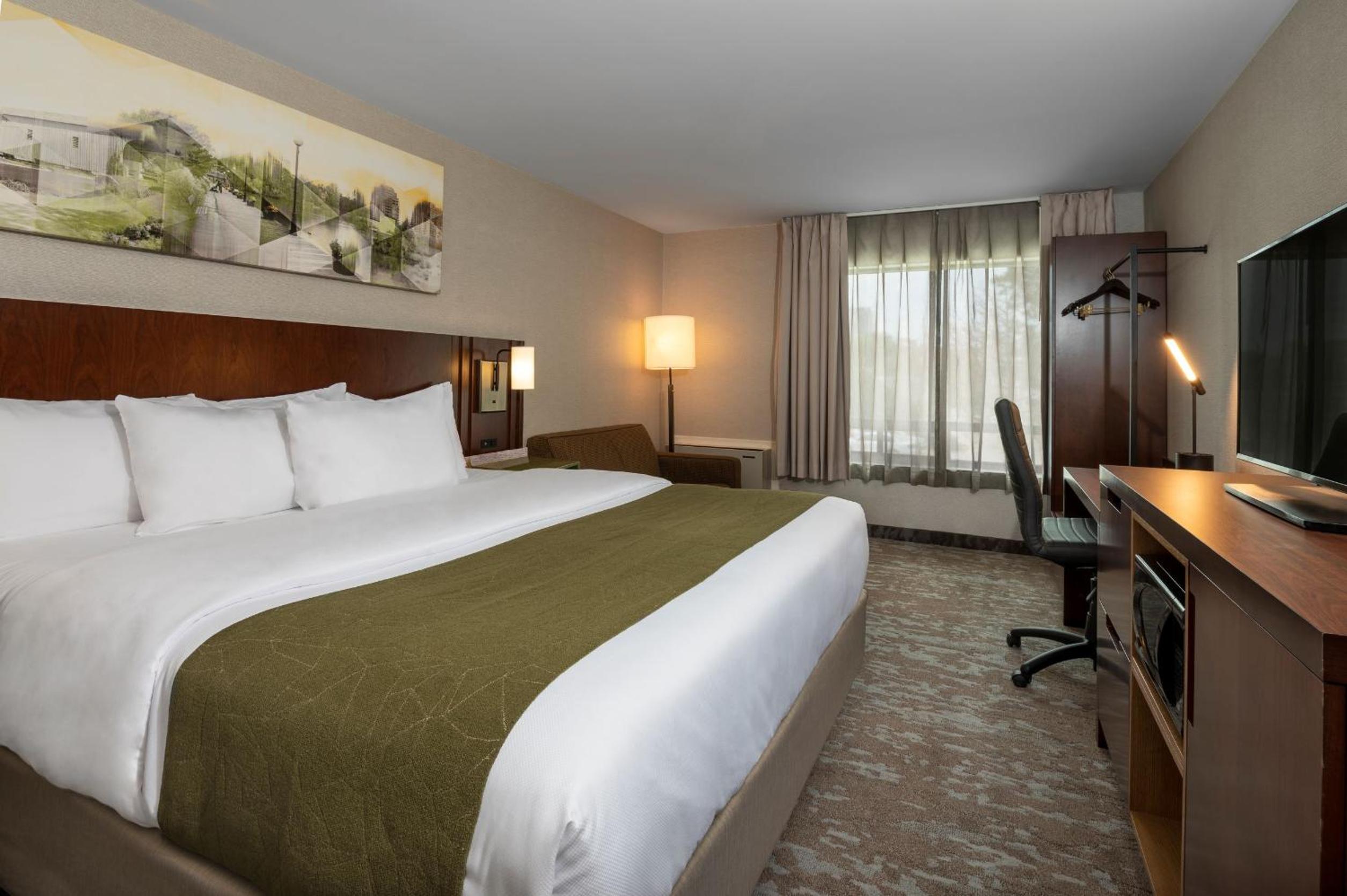 King Room - Non Smoking-Top Floor-No Elevator-No Pets Allowed