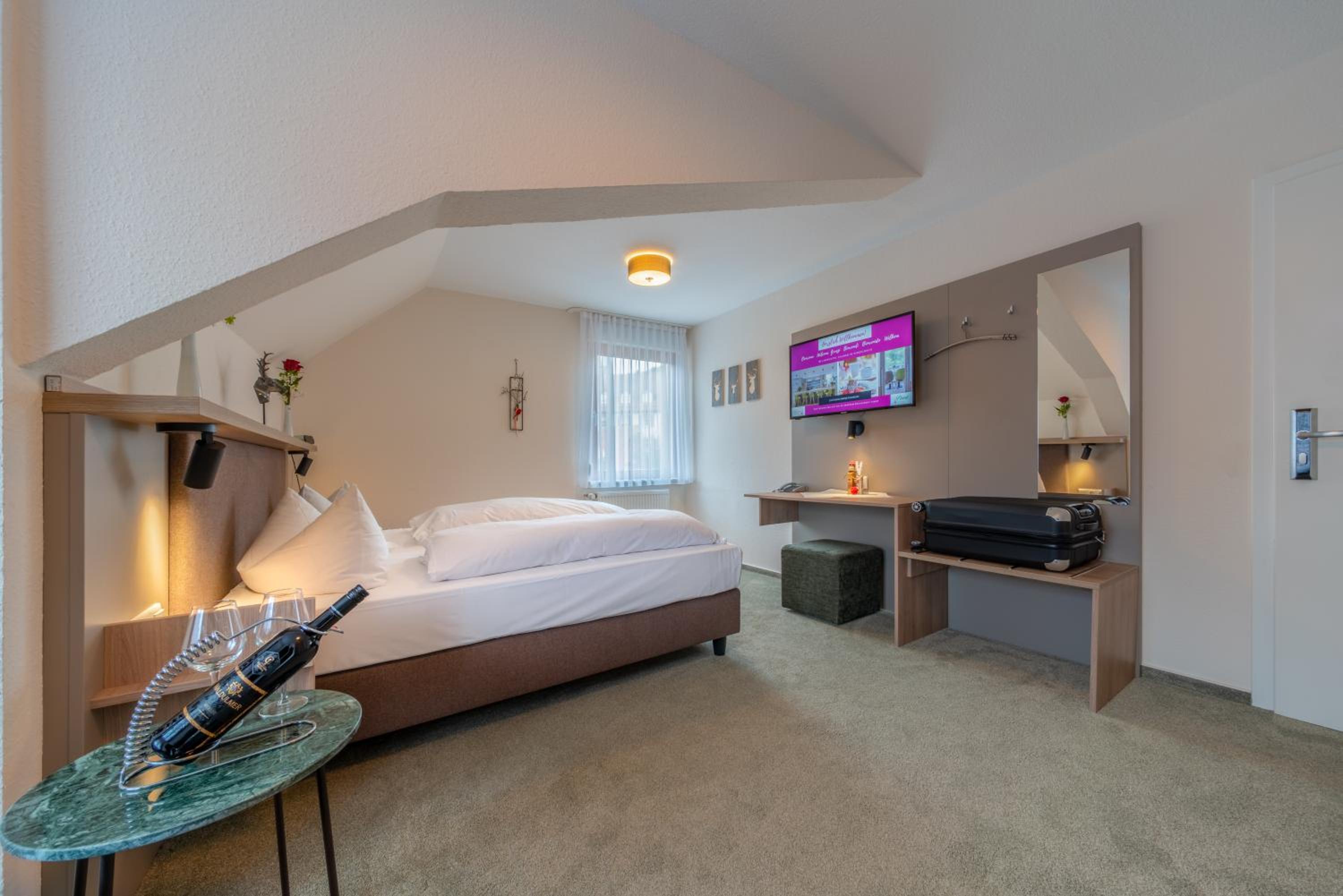 Standard Double Room - Photo 1