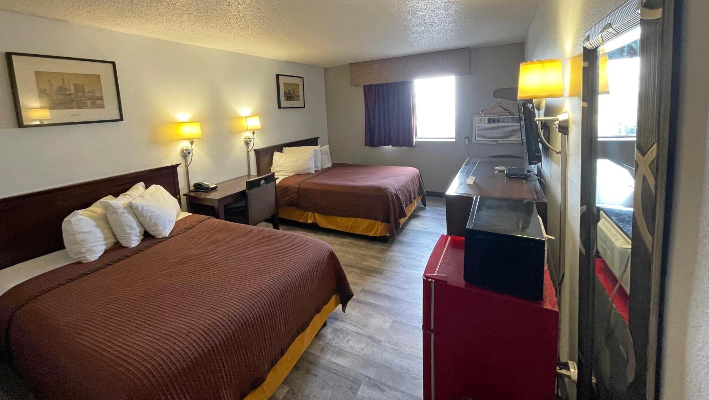 Double Room with Two Double Beds - Non-Smoking - Photo 4
