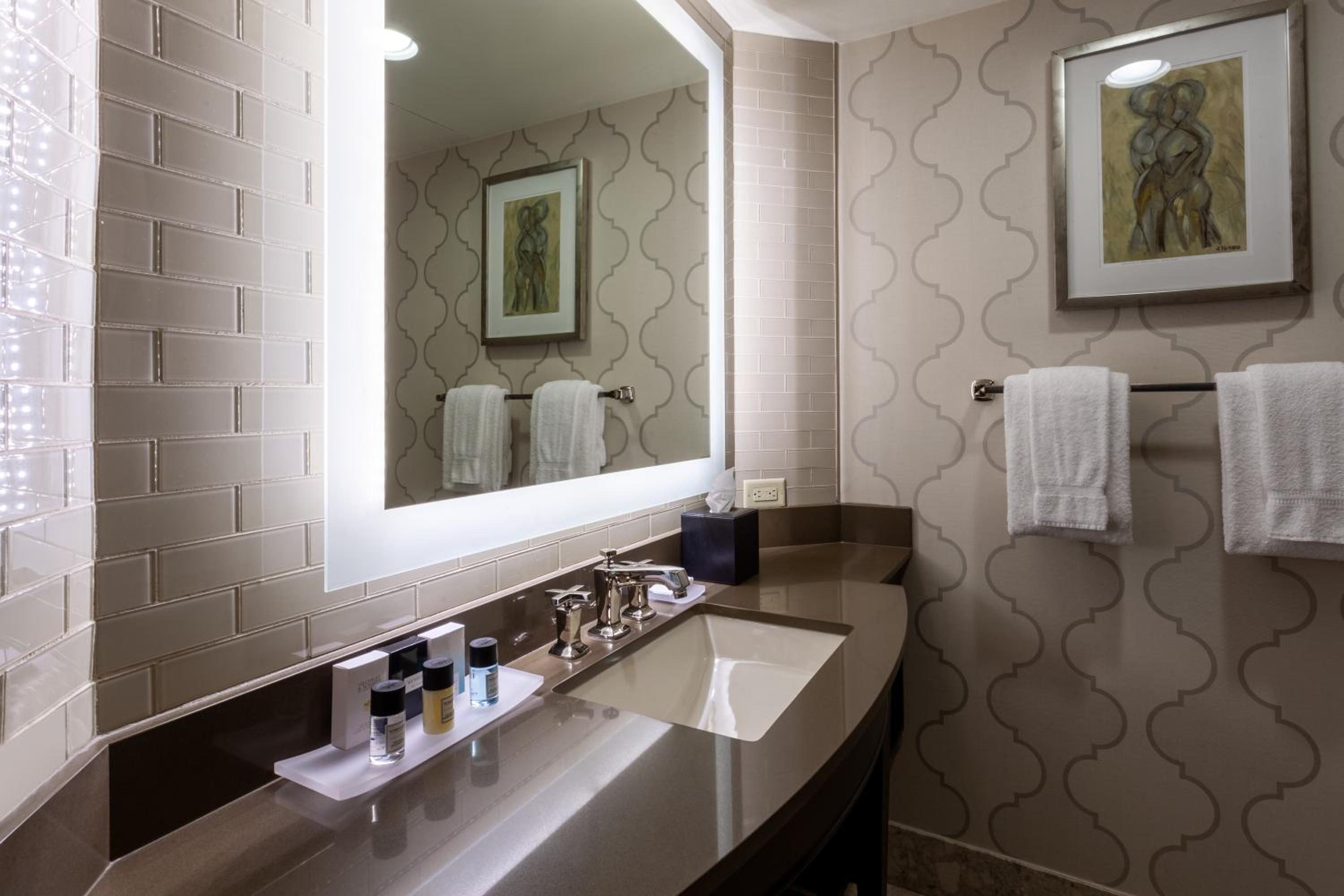 Queen Room with Two Queen Beds, Mobility/Hearing Access and Roll-In Shower