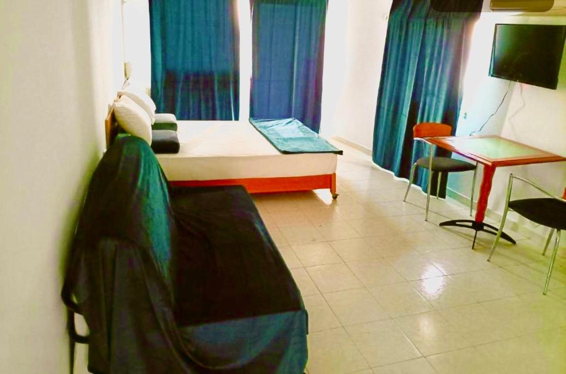 Quadruple Room with Sea View - Photo 20