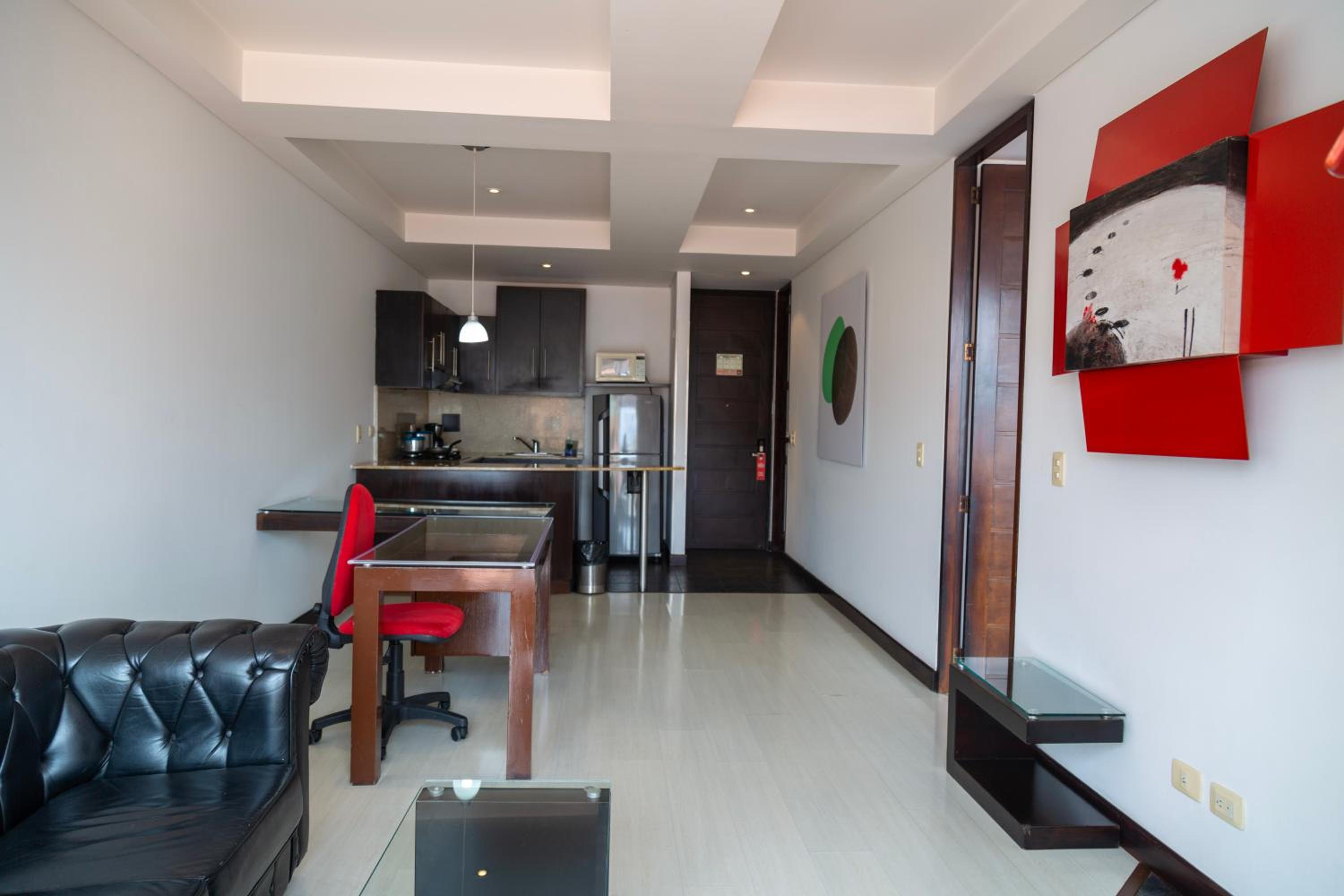 Business Suite - Photo 7