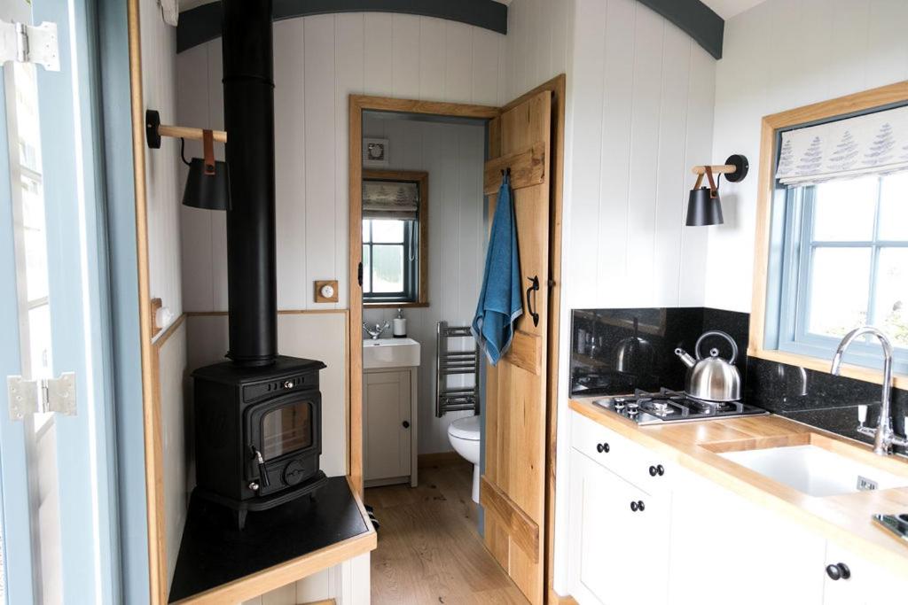 Deluxe Double Room with Shower photo 3