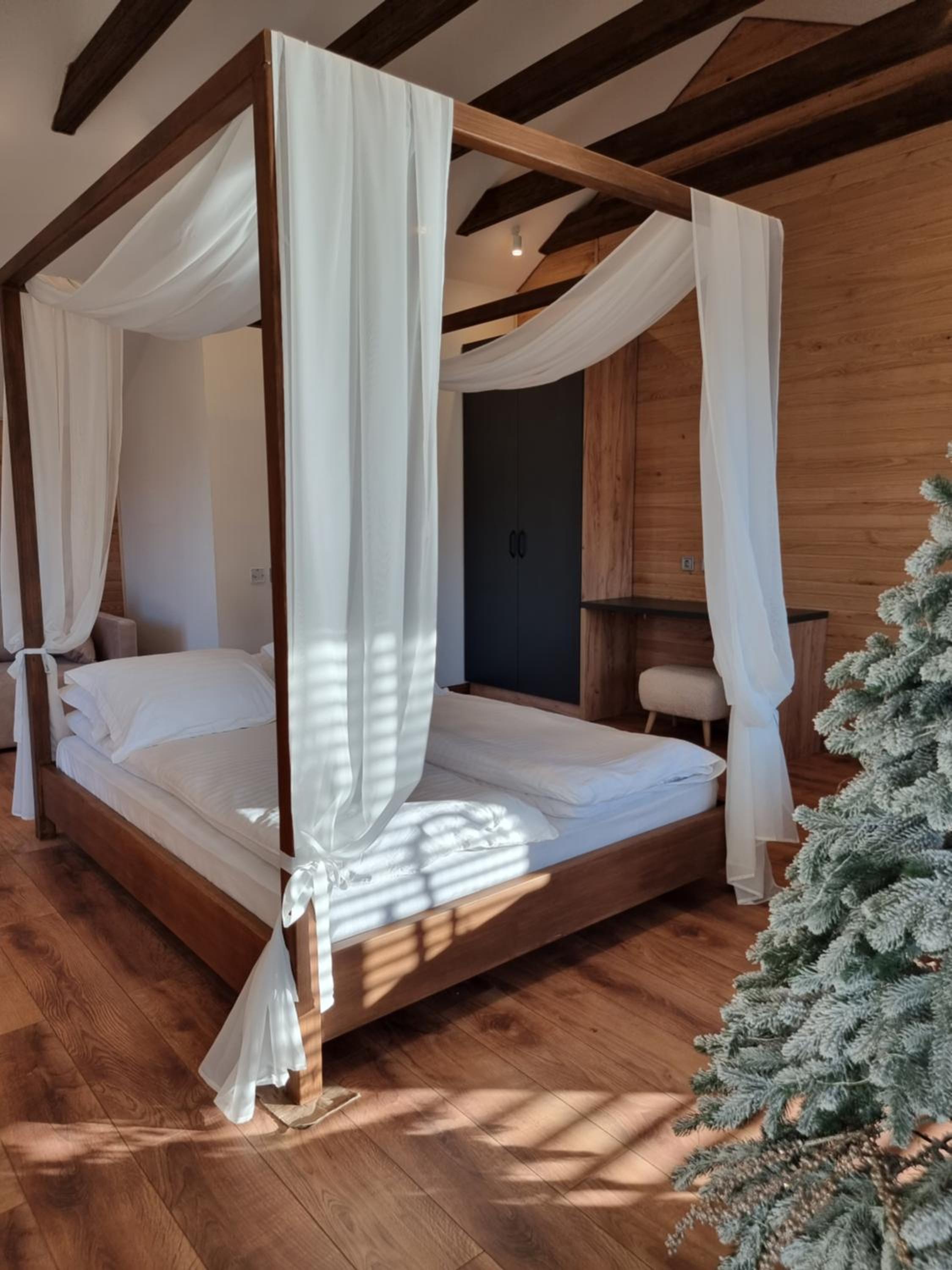Two-Bedroom Chalet photo 1