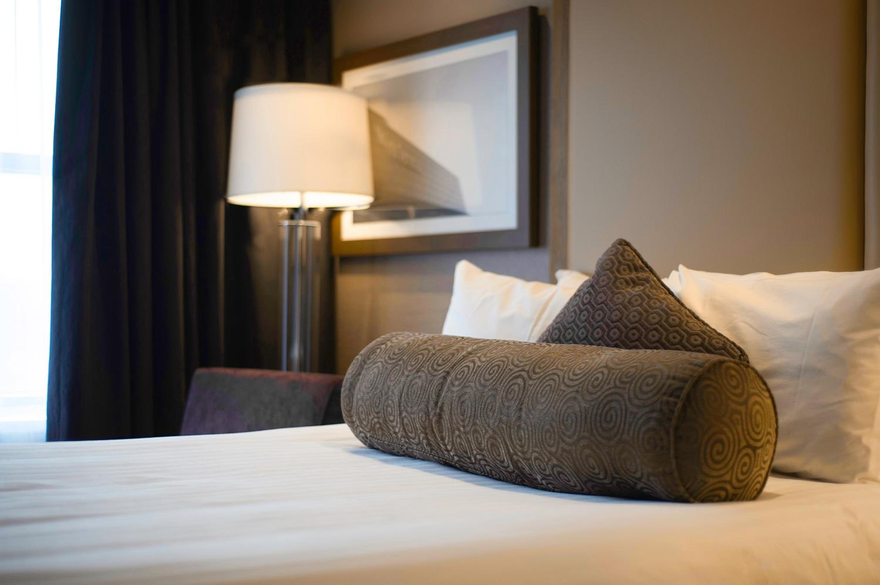 Standard Room, 1 King Bed - Photo 8