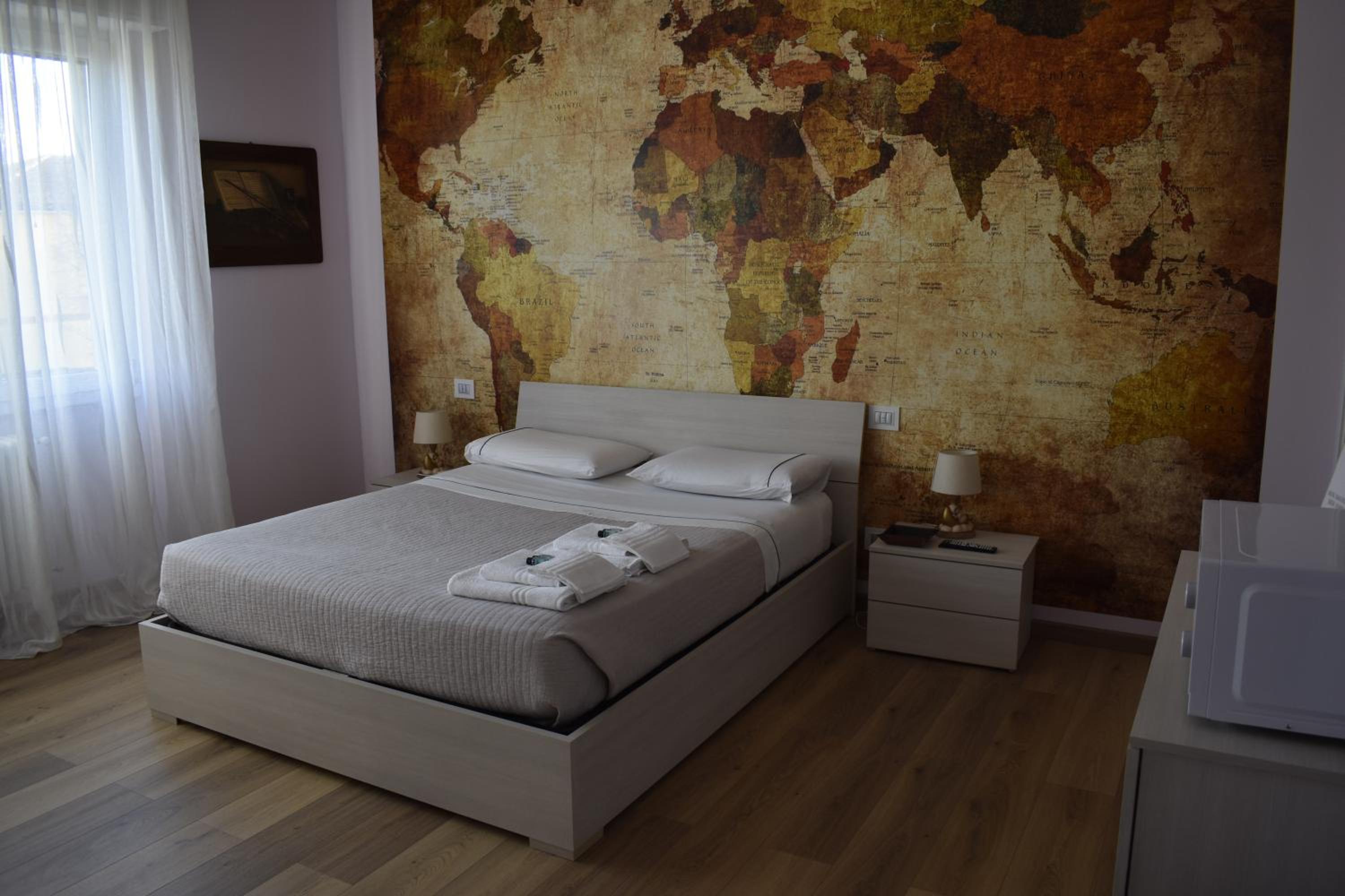 Double Room with Private Bathroom - Photo 1