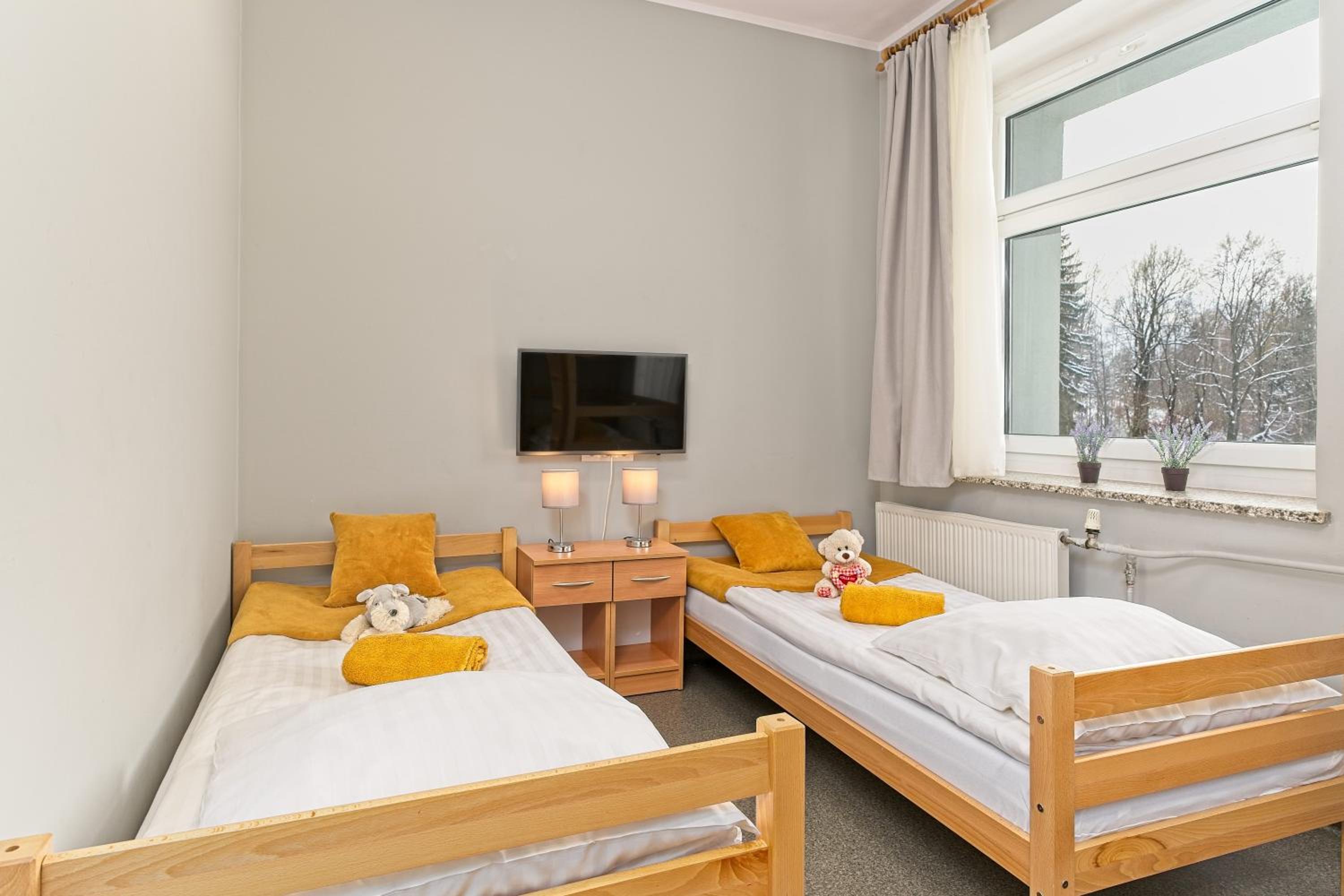 Quadruple Room with Mountain View - Photo 1