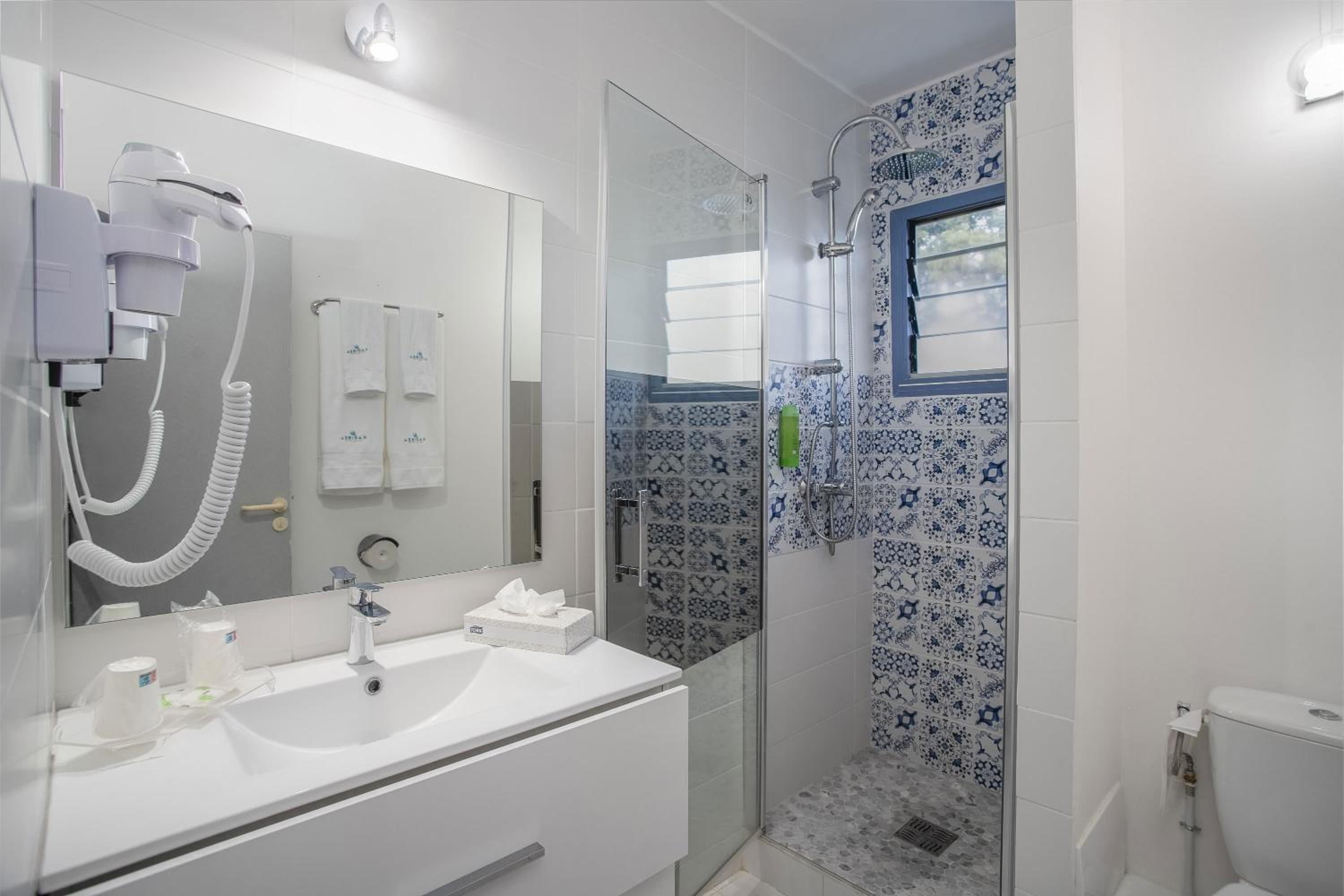Double Room with Balcony and Sea View (no elevator) photo 2