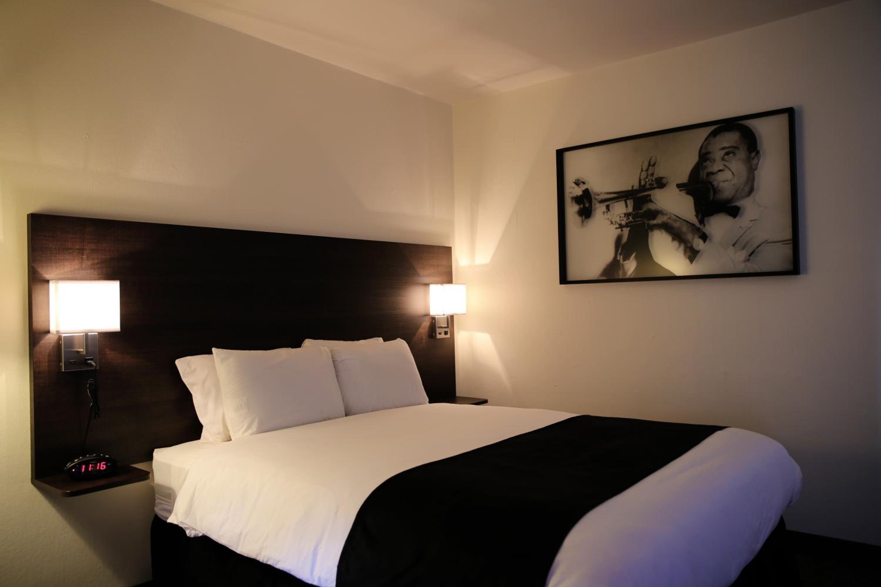 Queen Room - Photo 1