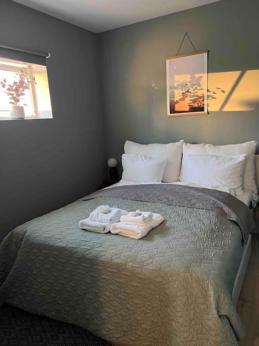 Three-Bedroom House photo 1