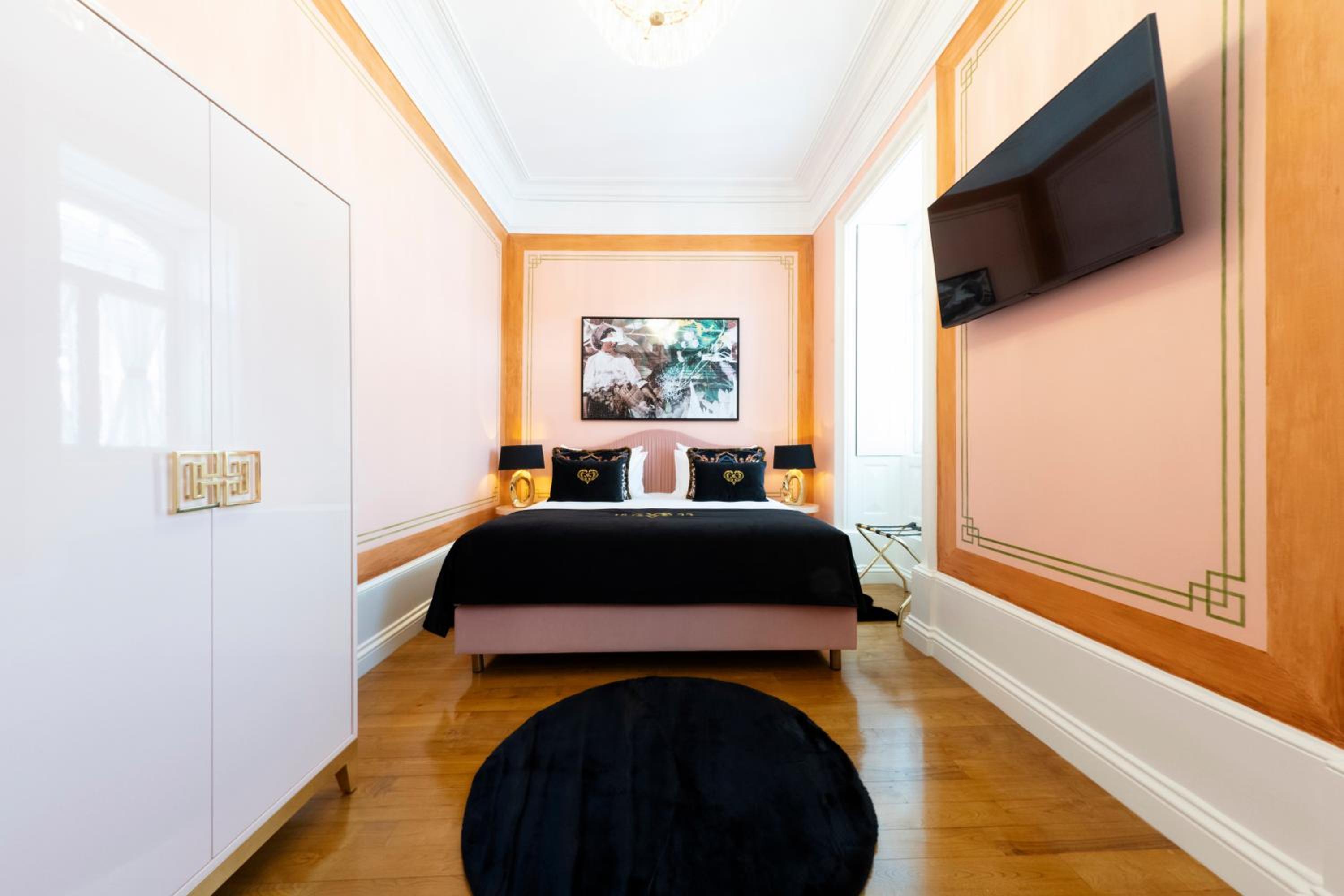 Deluxe Room - Photo 1