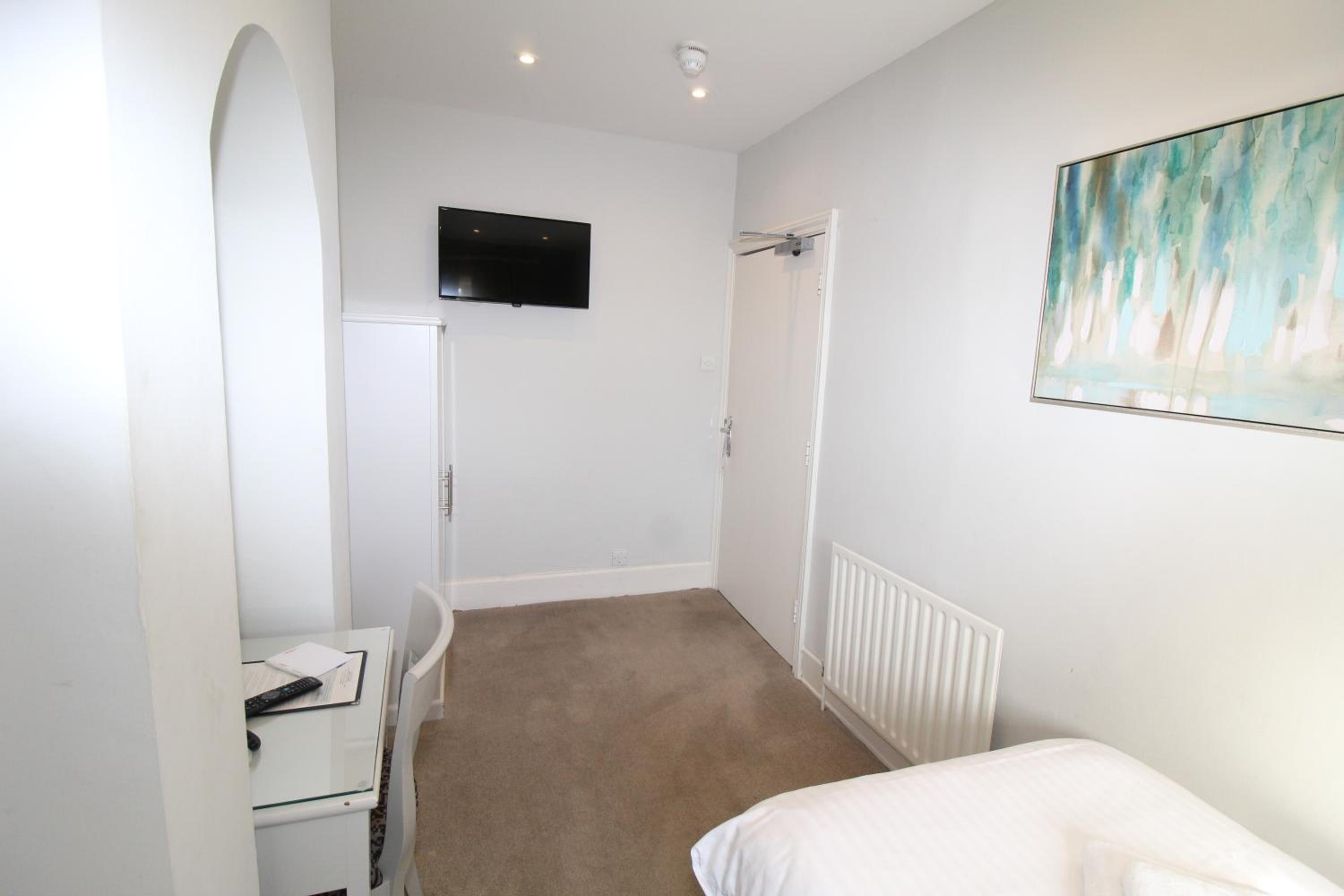 Standard Single Room photo 2