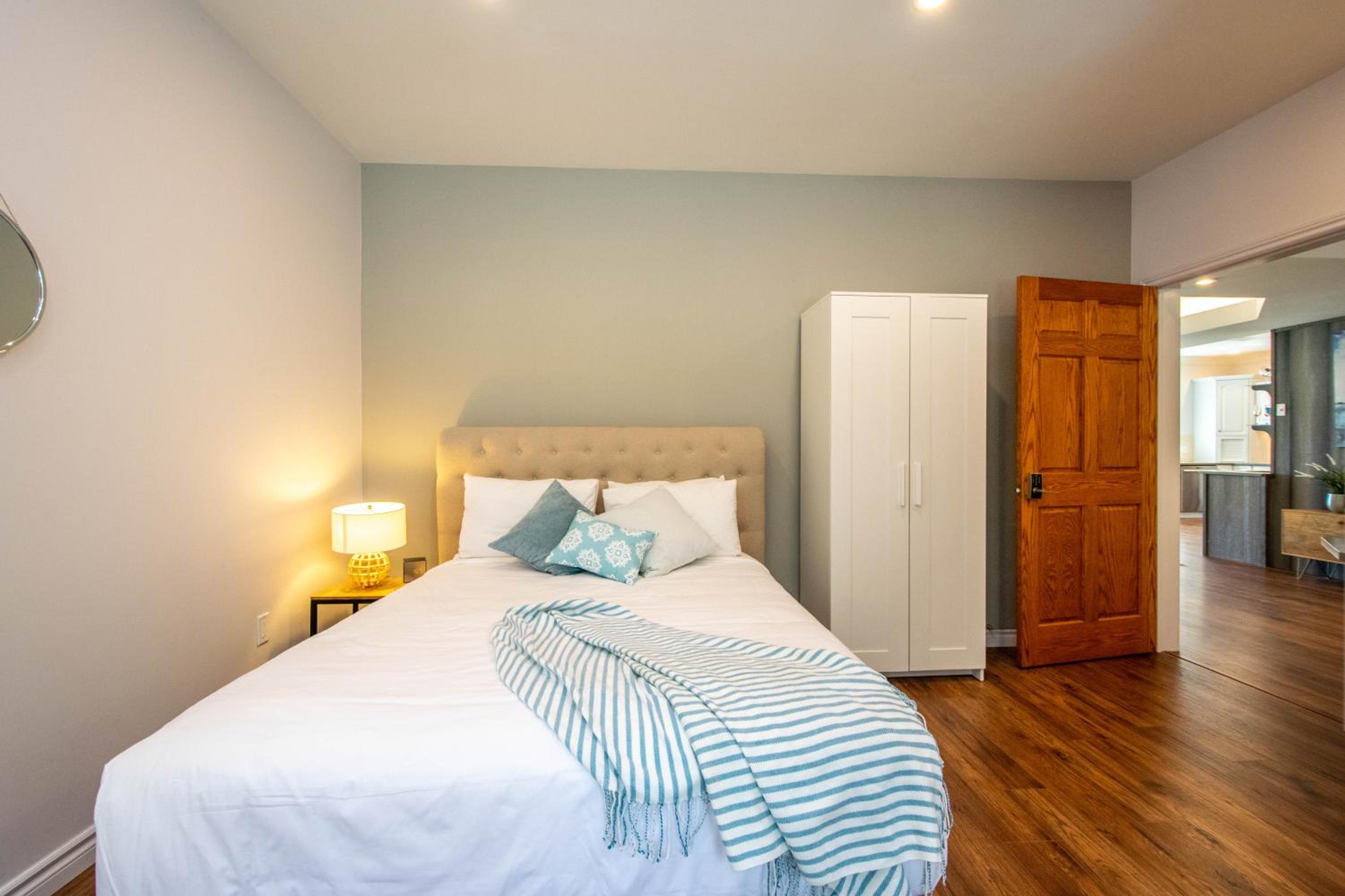 Queen Room photo 3