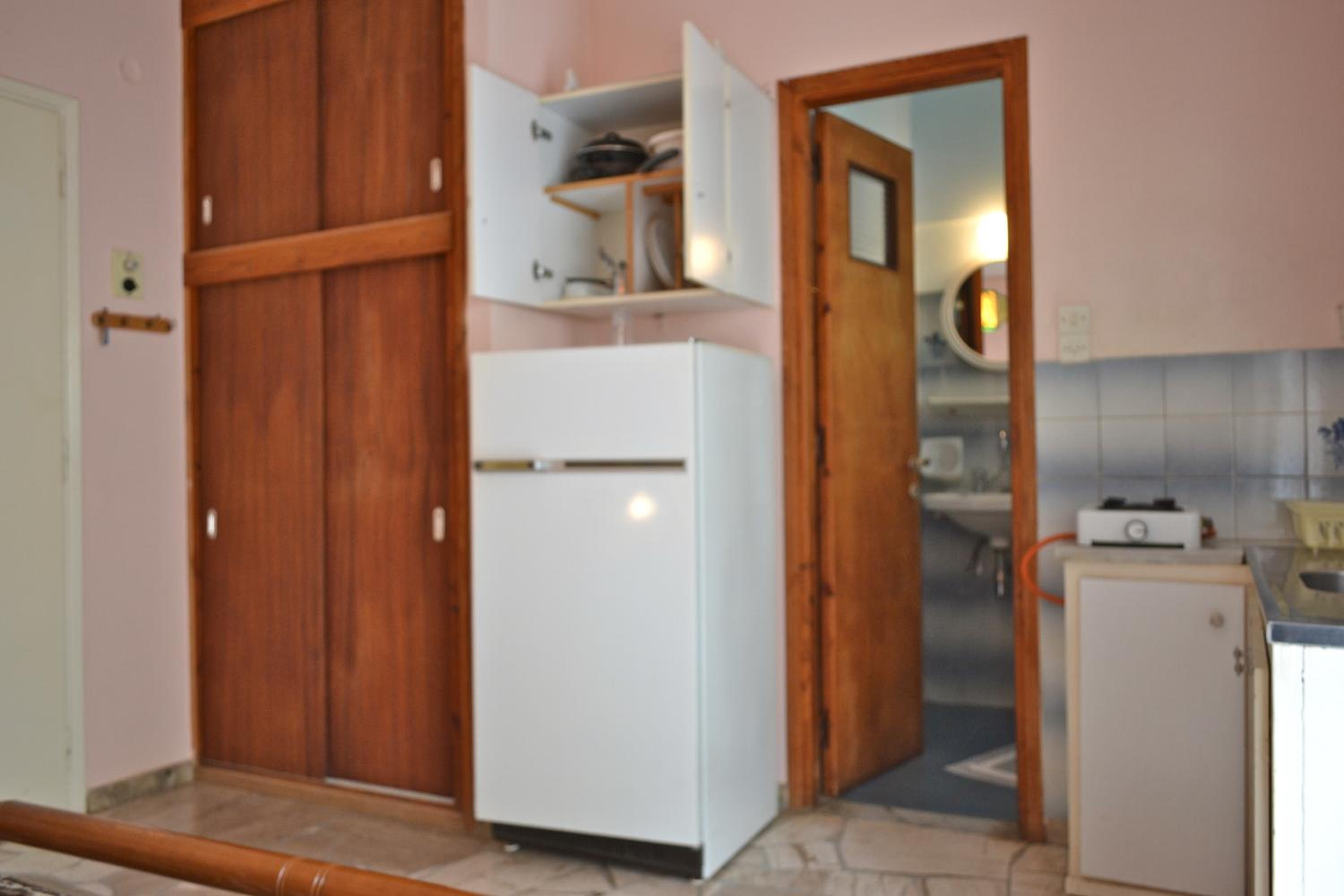 Studio (2 Adults) - Photo 14