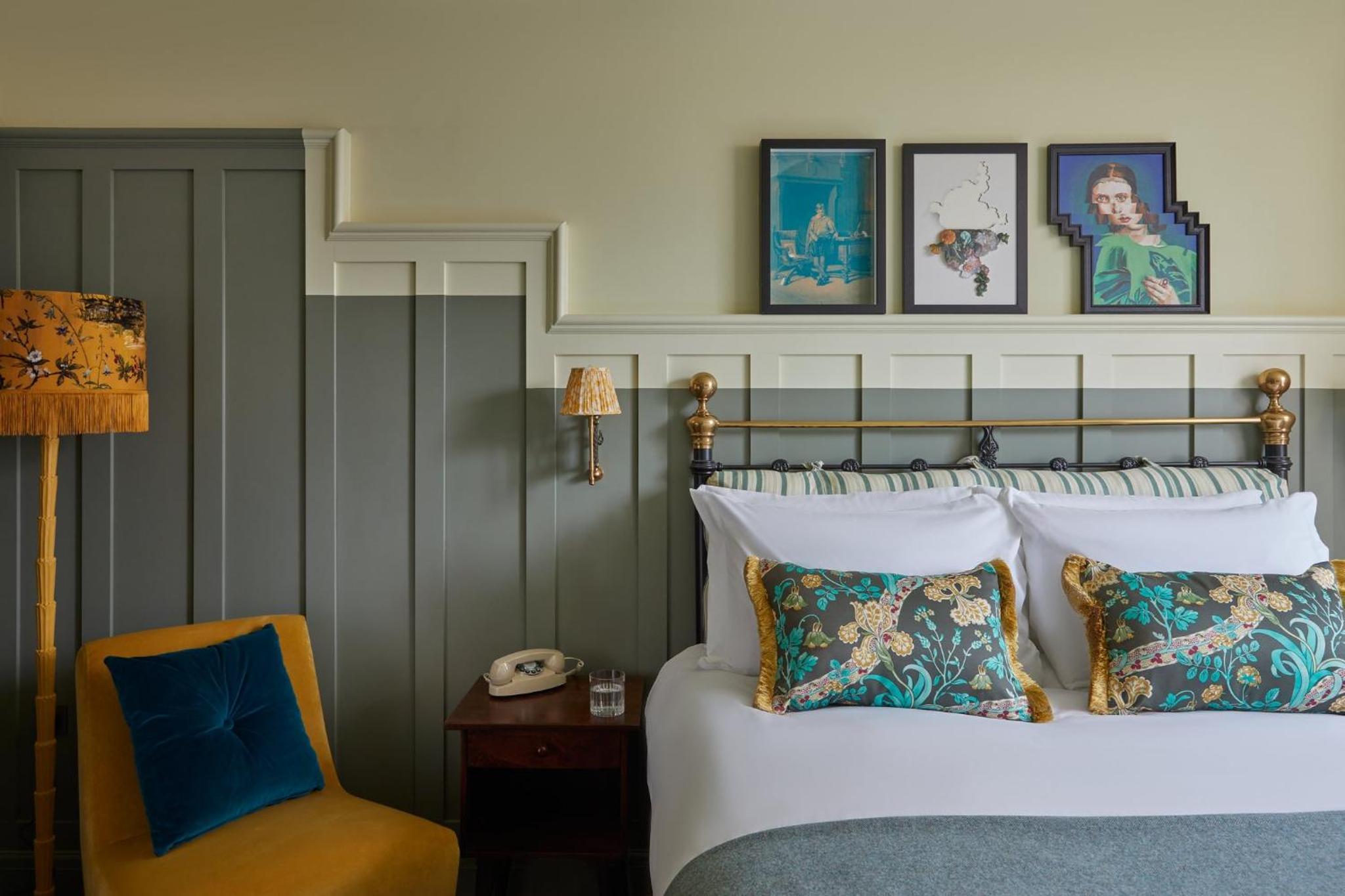Standard King Room - Photo 4