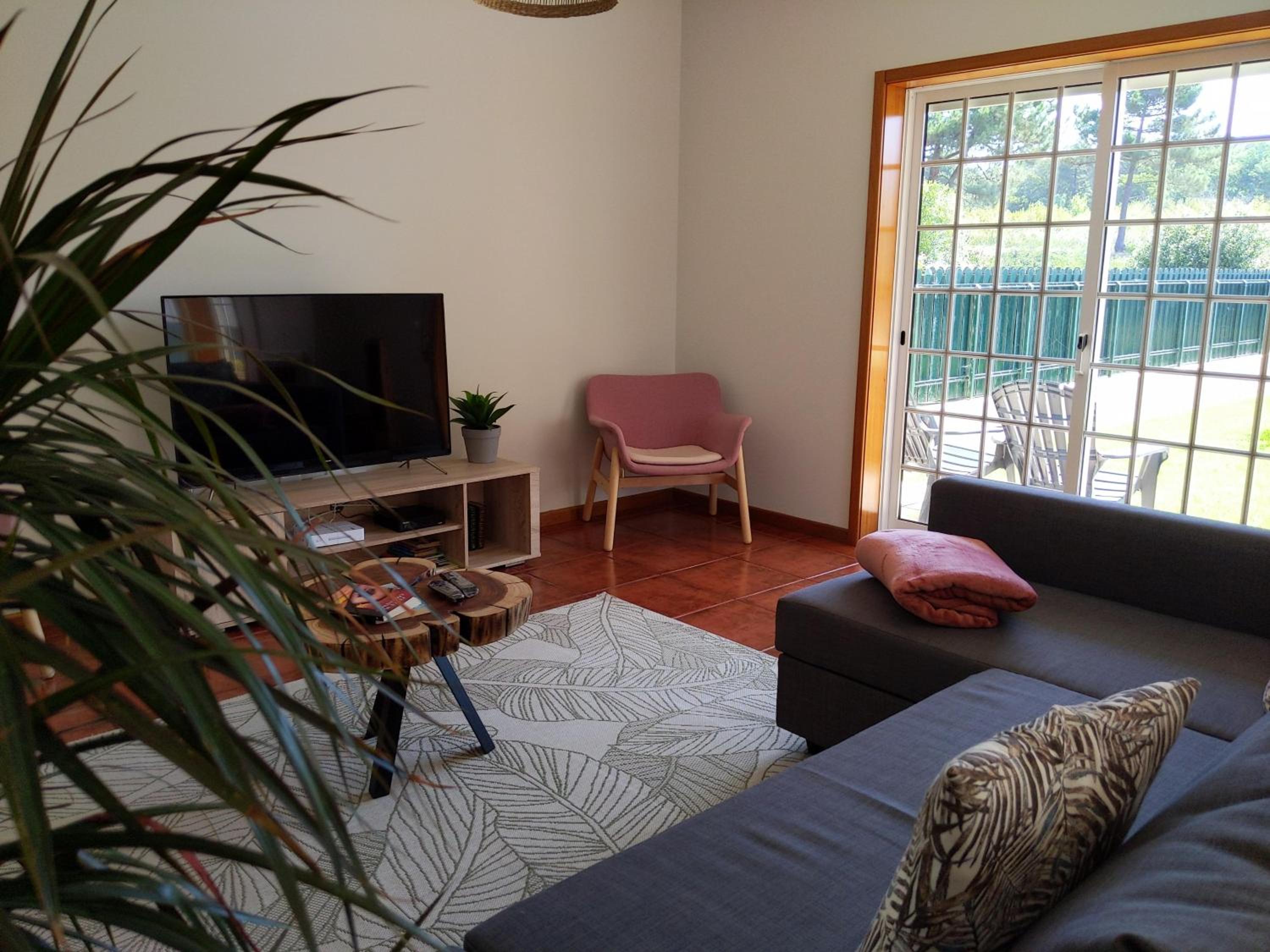Three-Bedroom House photo 2