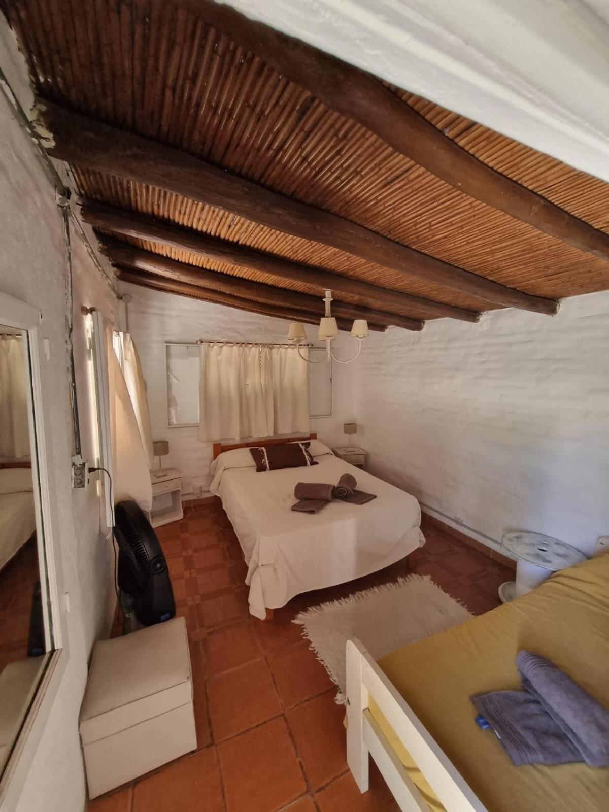 One-Bedroom House photo 1