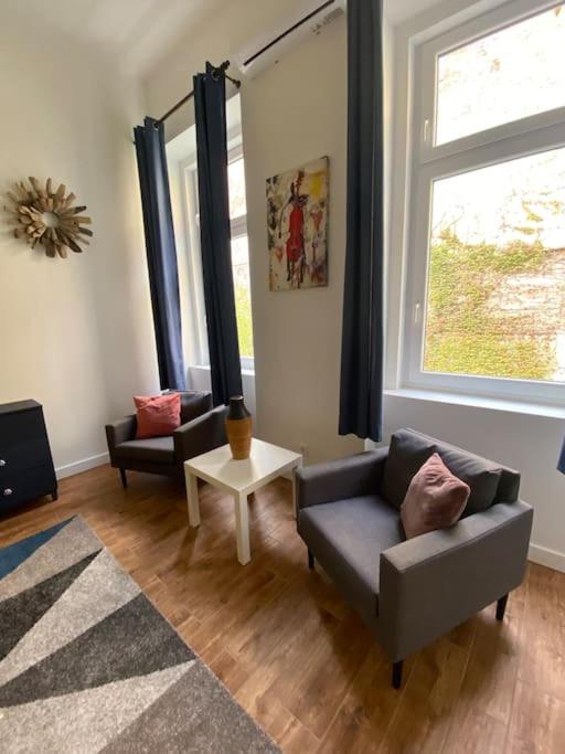 Two-Bedroom Apartment - Photo 8
