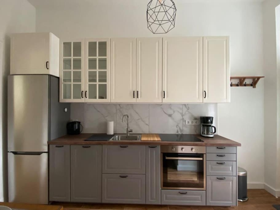Two-Bedroom Apartment - Photo 24