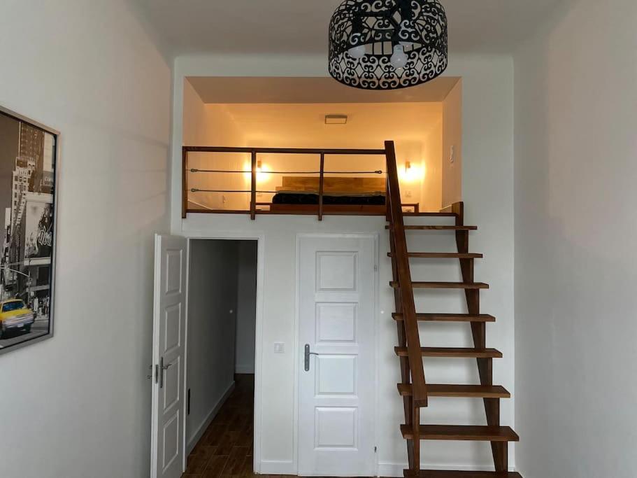 Two-Bedroom Apartment - Photo 11