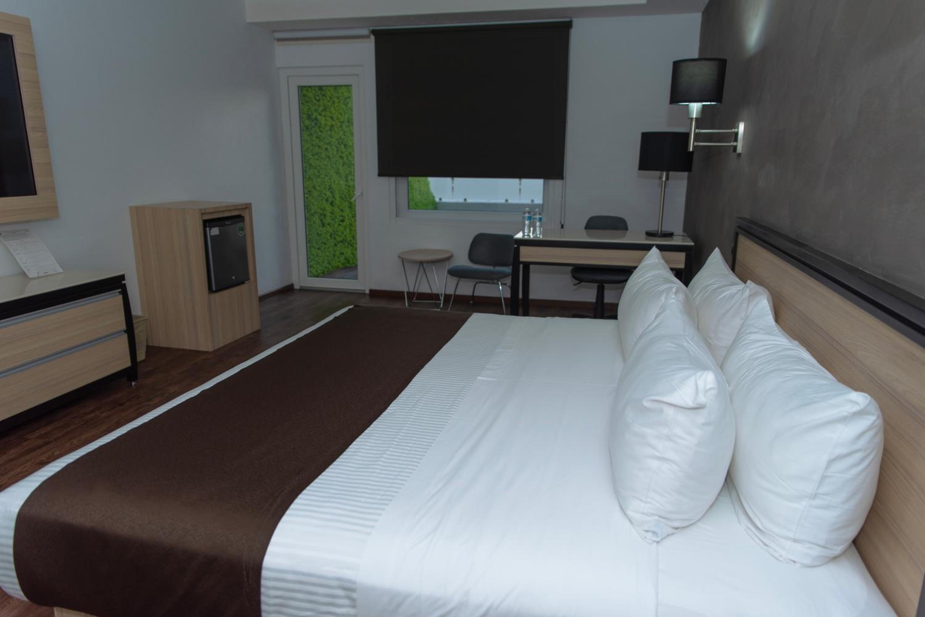 Superior Double or Twin Room with Terrace