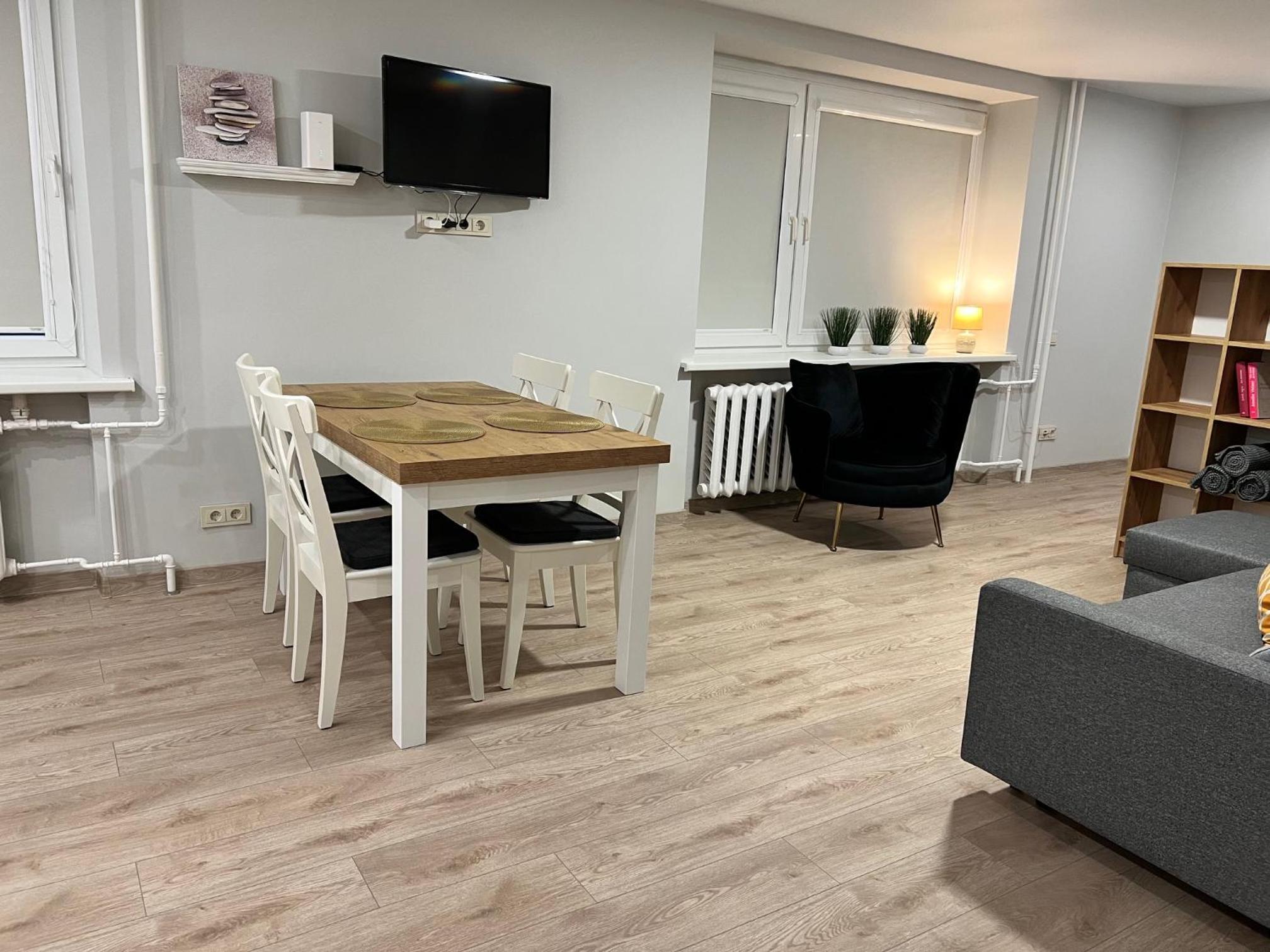 Two-Bedroom Apartment - Photo 3