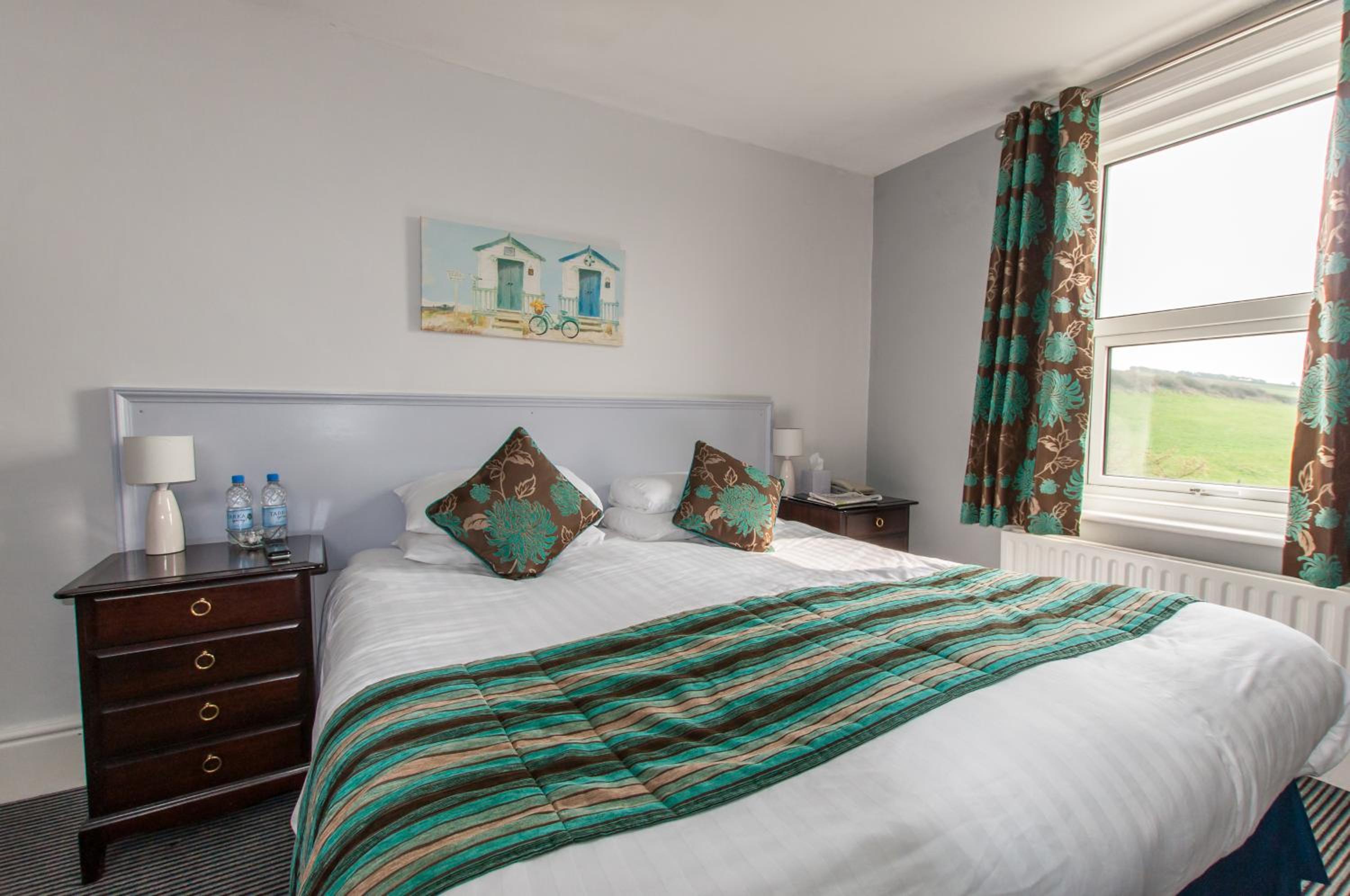 Standard Twin Room photo 2
