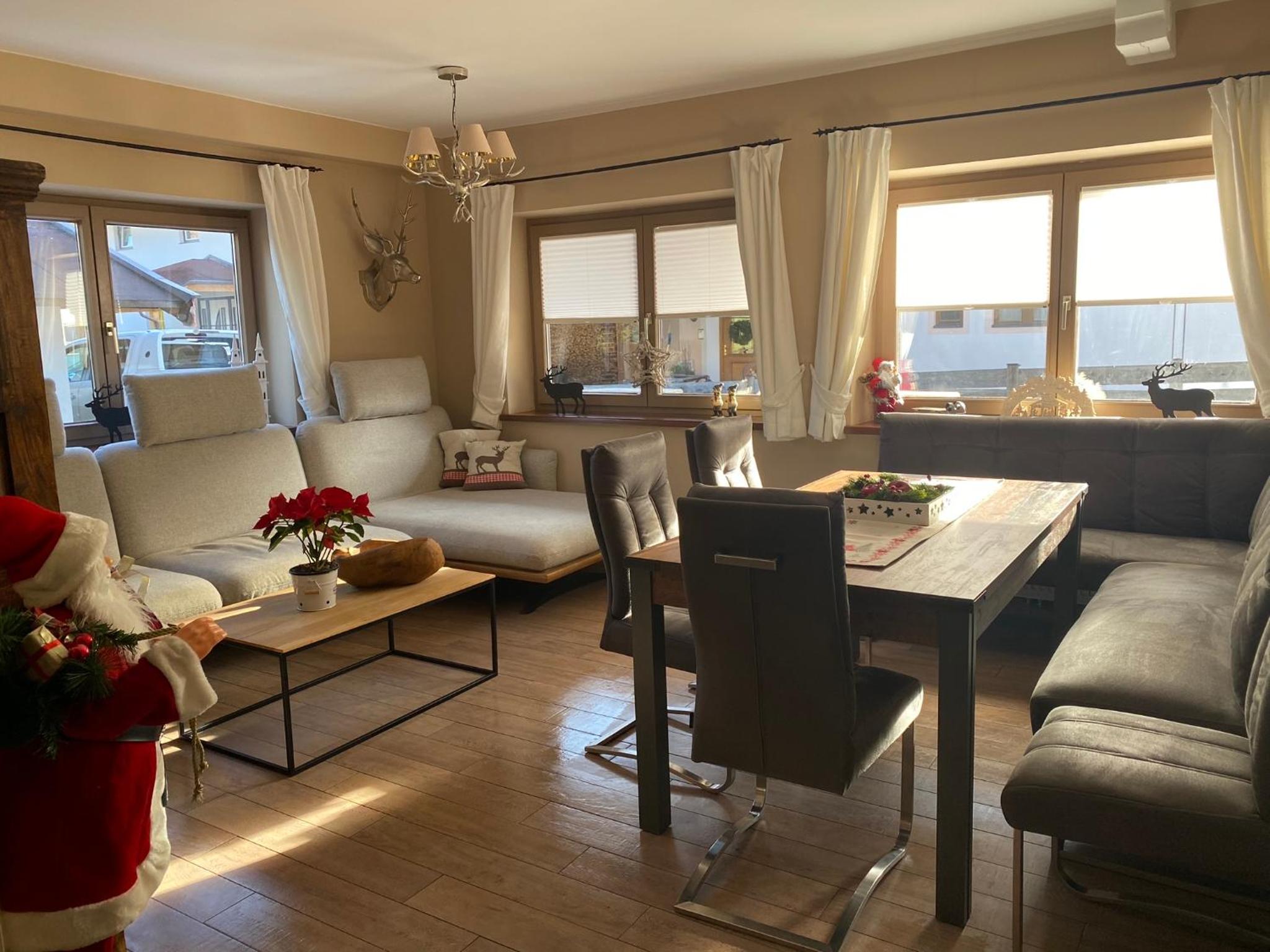 Three-Bedroom Apartment photo 1