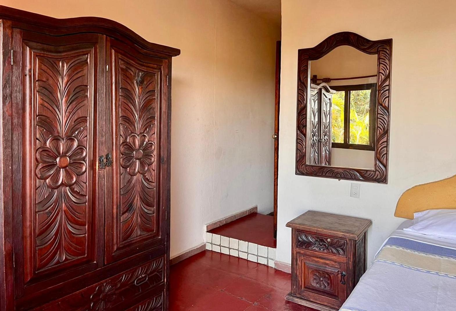 Standard Triple Room with Sea View