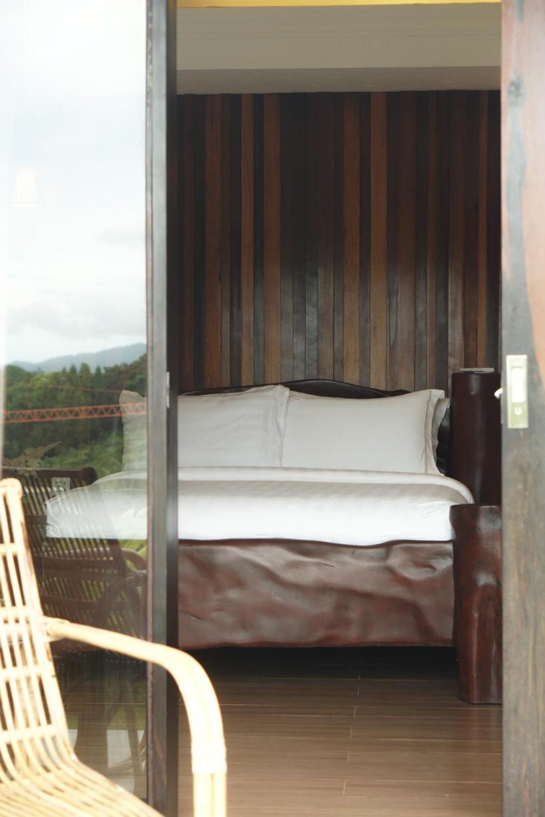 Forest View Suite