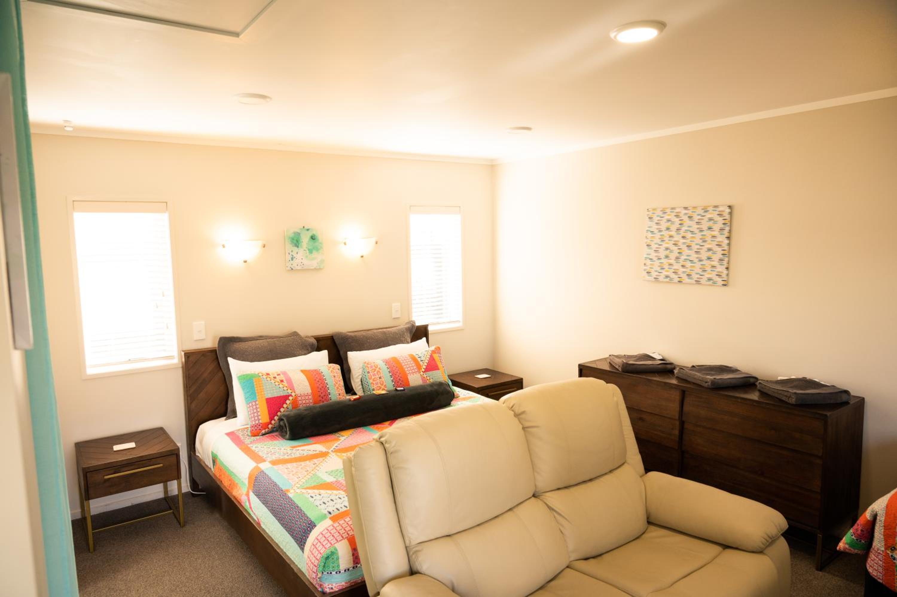 Superior Suite - Photo 26