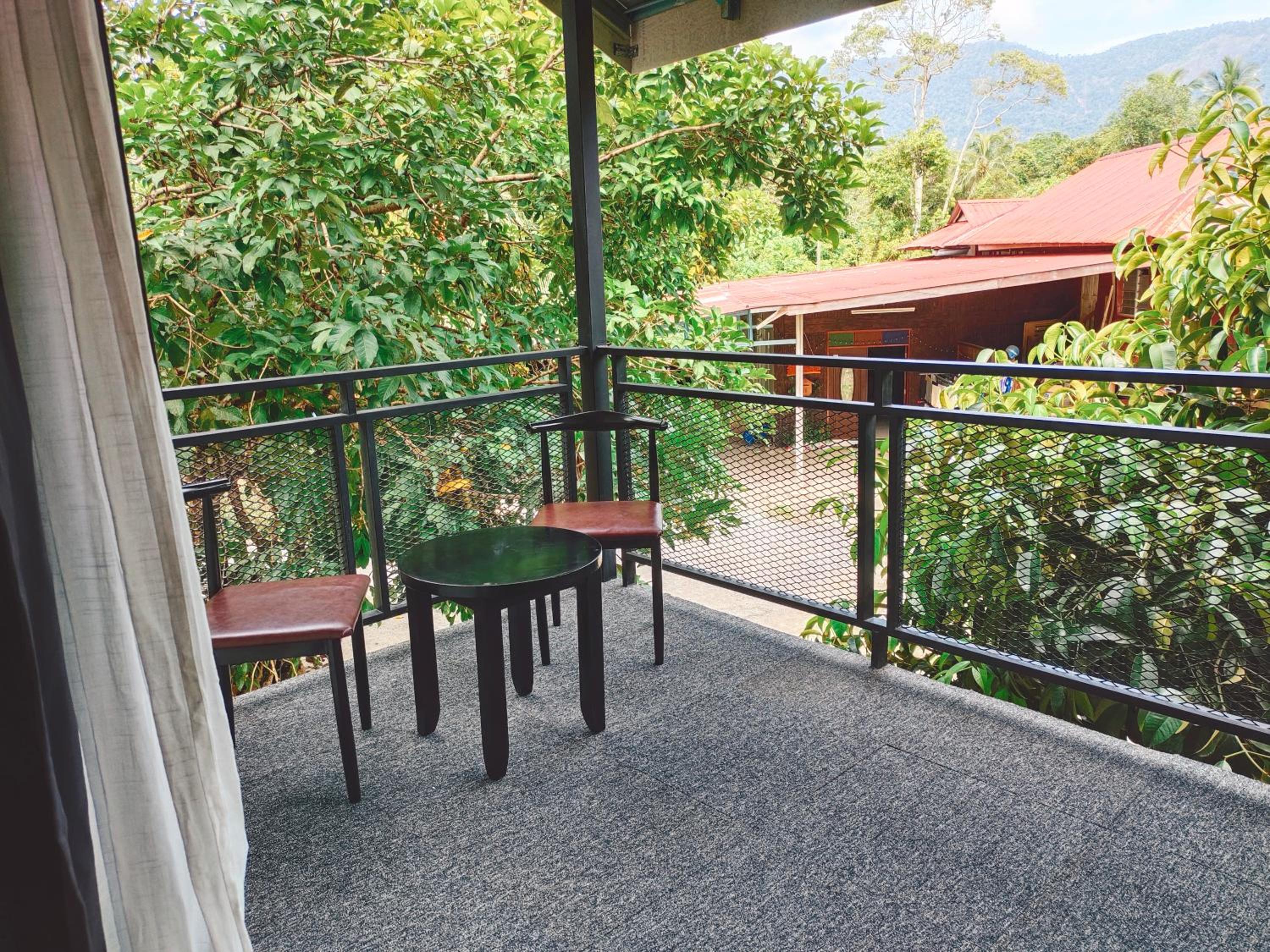 Deluxe Double Room with Balcony photo 2
