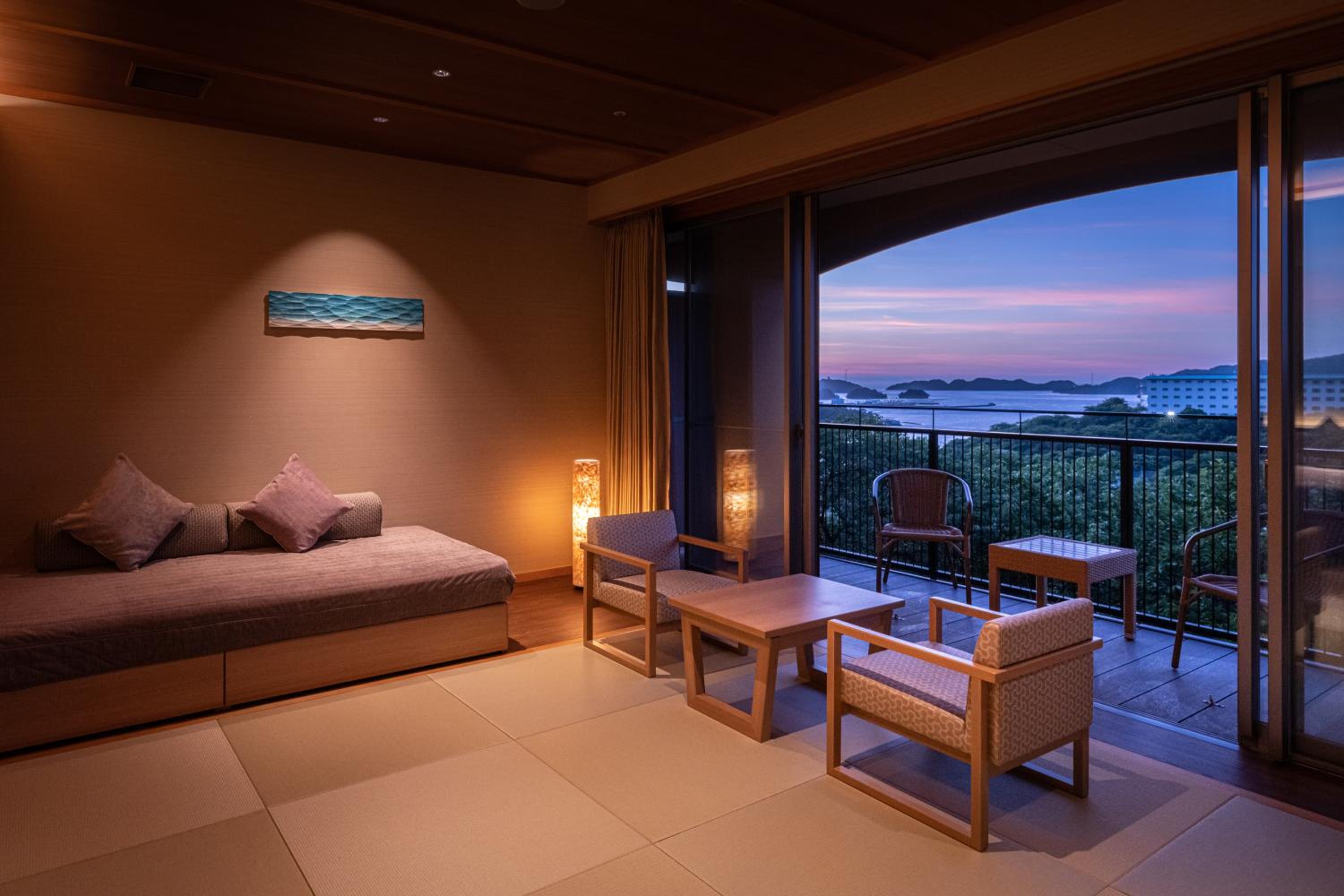 Junior Suite with Shower Booth & Ocean View terrace photo 3